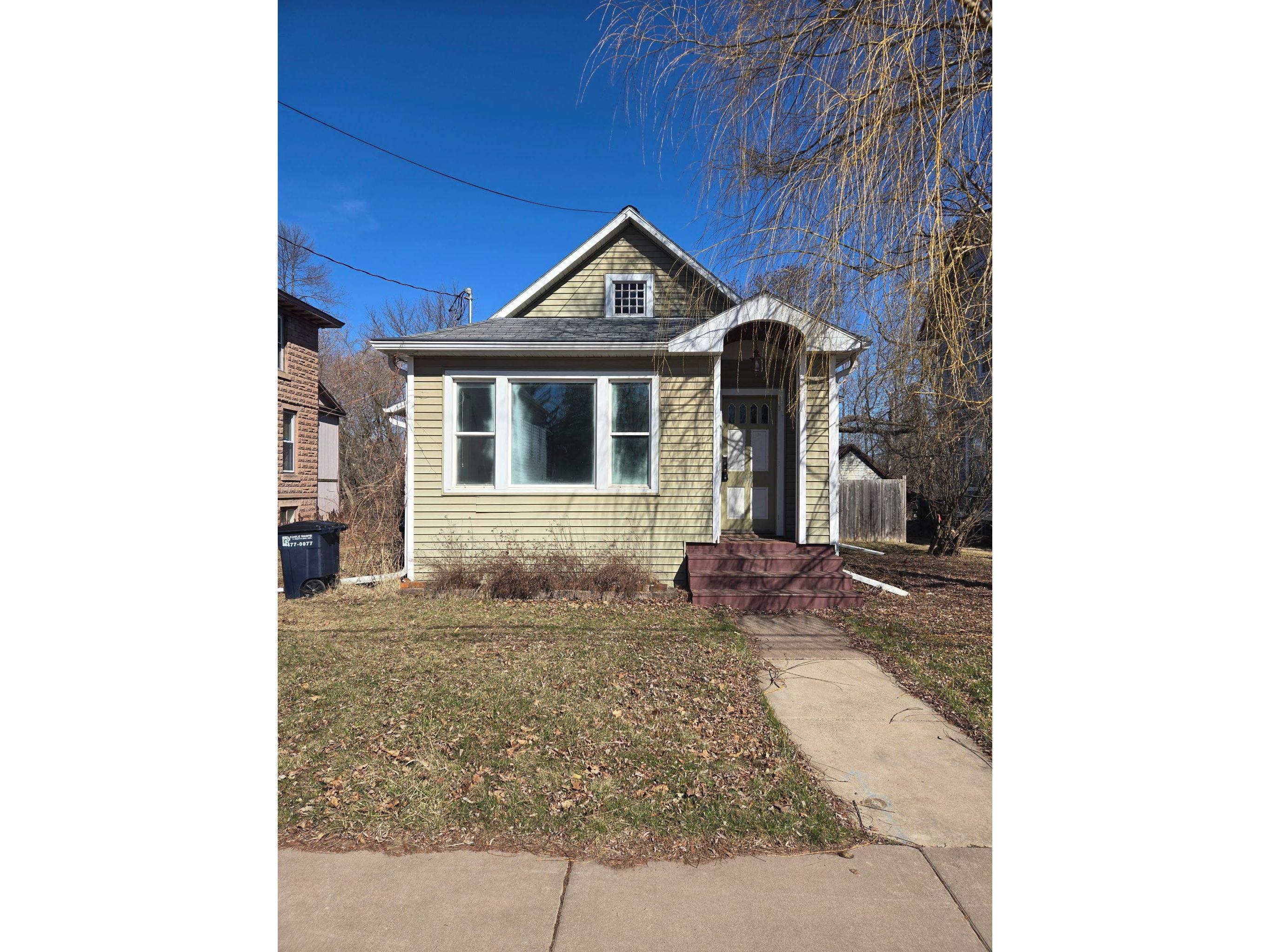 719 6th St W Ashland WI 54806 6123535 image1