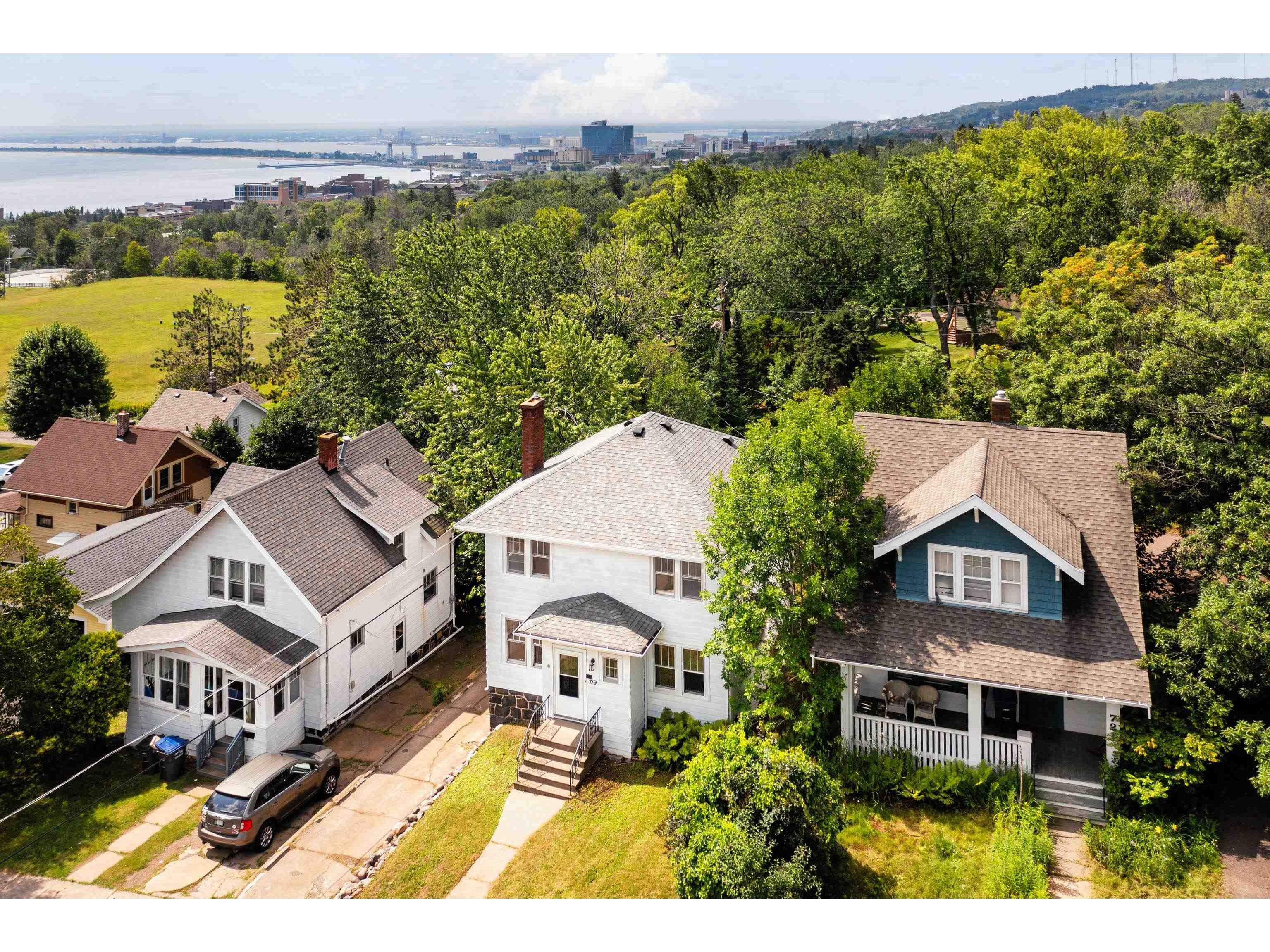 719 N 16th Ave E Duluth MN 55812 6121325 image4