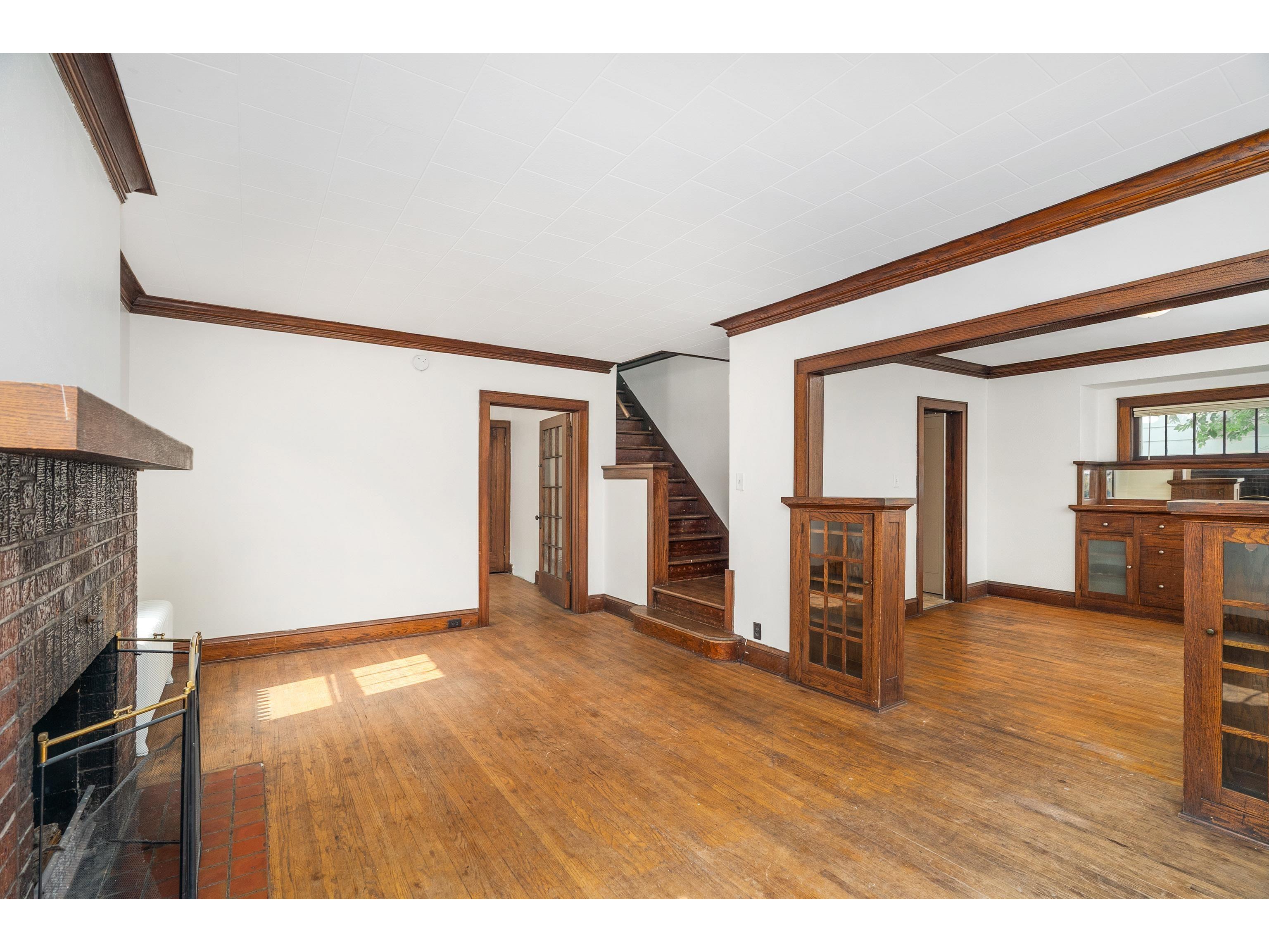 719 N 16th Ave E Duluth MN 55812 6121325 image8