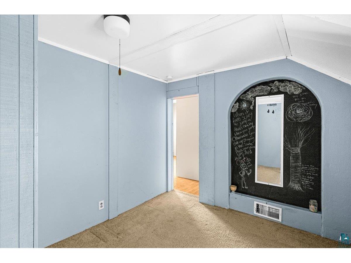 720 N 23rd Ave W Duluth MN 55806 6125967 image19