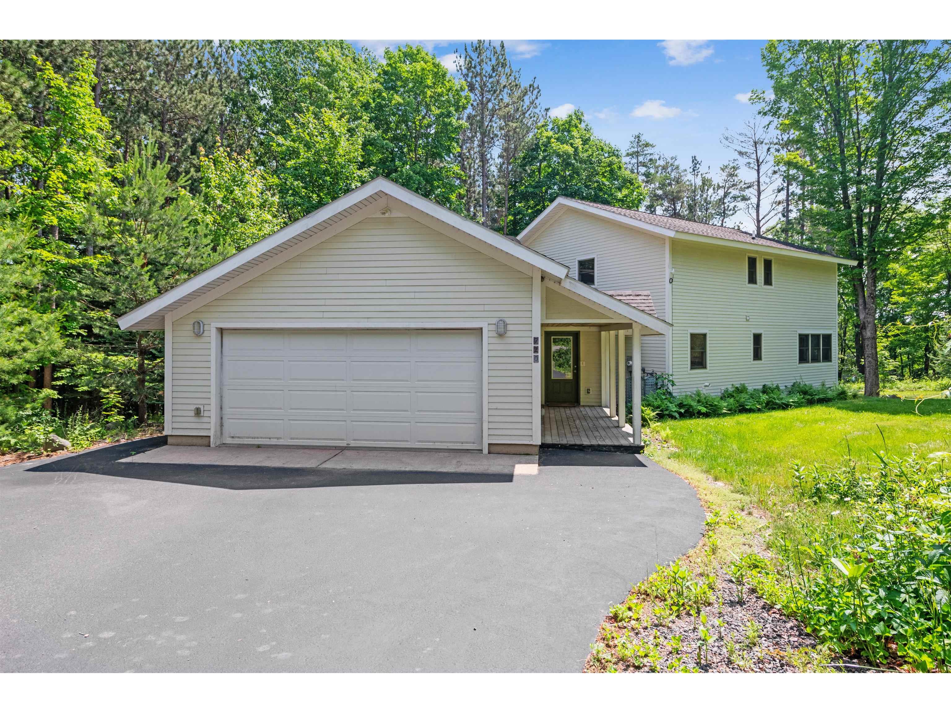 720 Rice Ave Bayfield WI 54814 6117121 image1