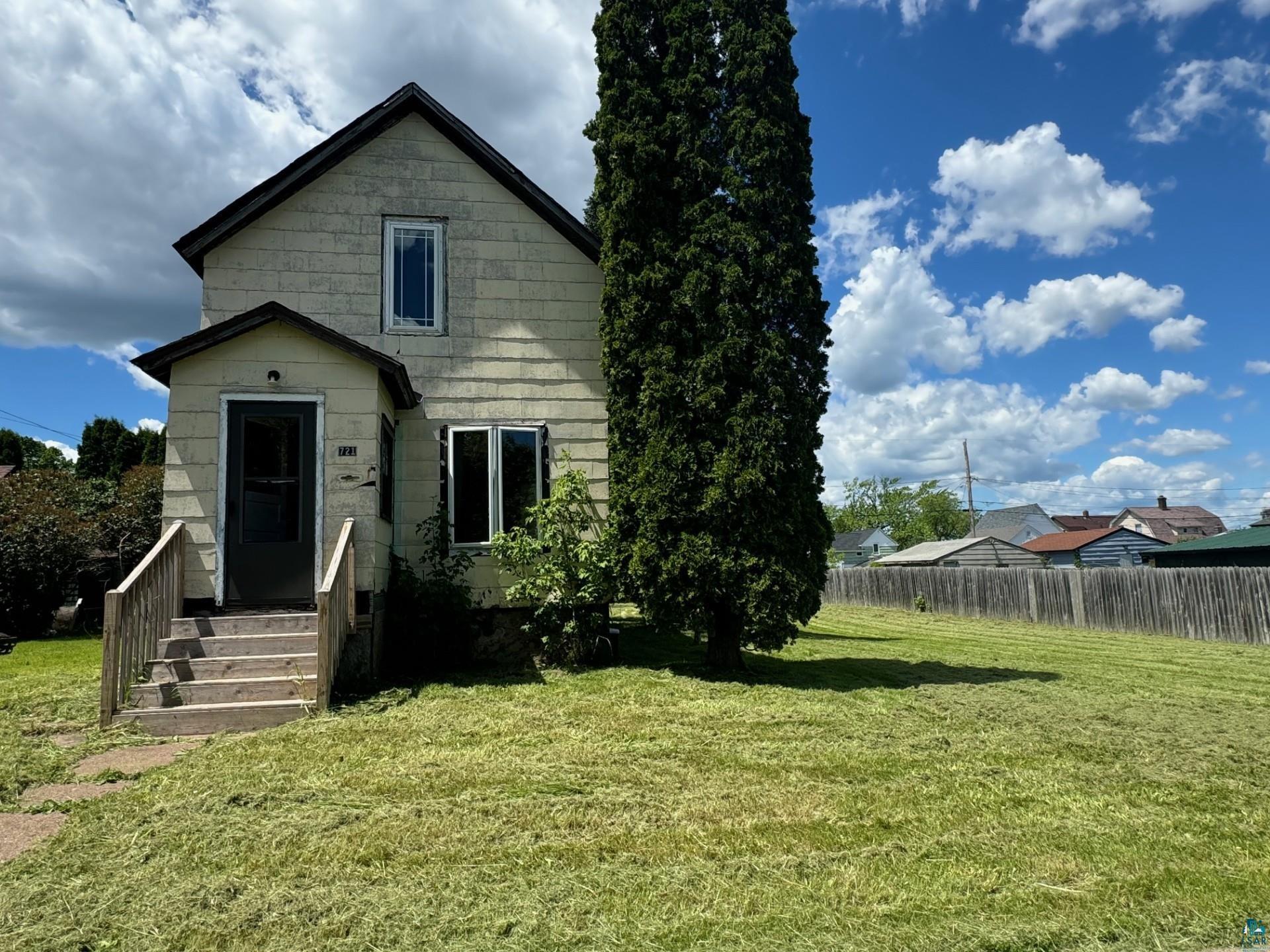 721 Fisher Ave Superior WI 54880 6114269 image1