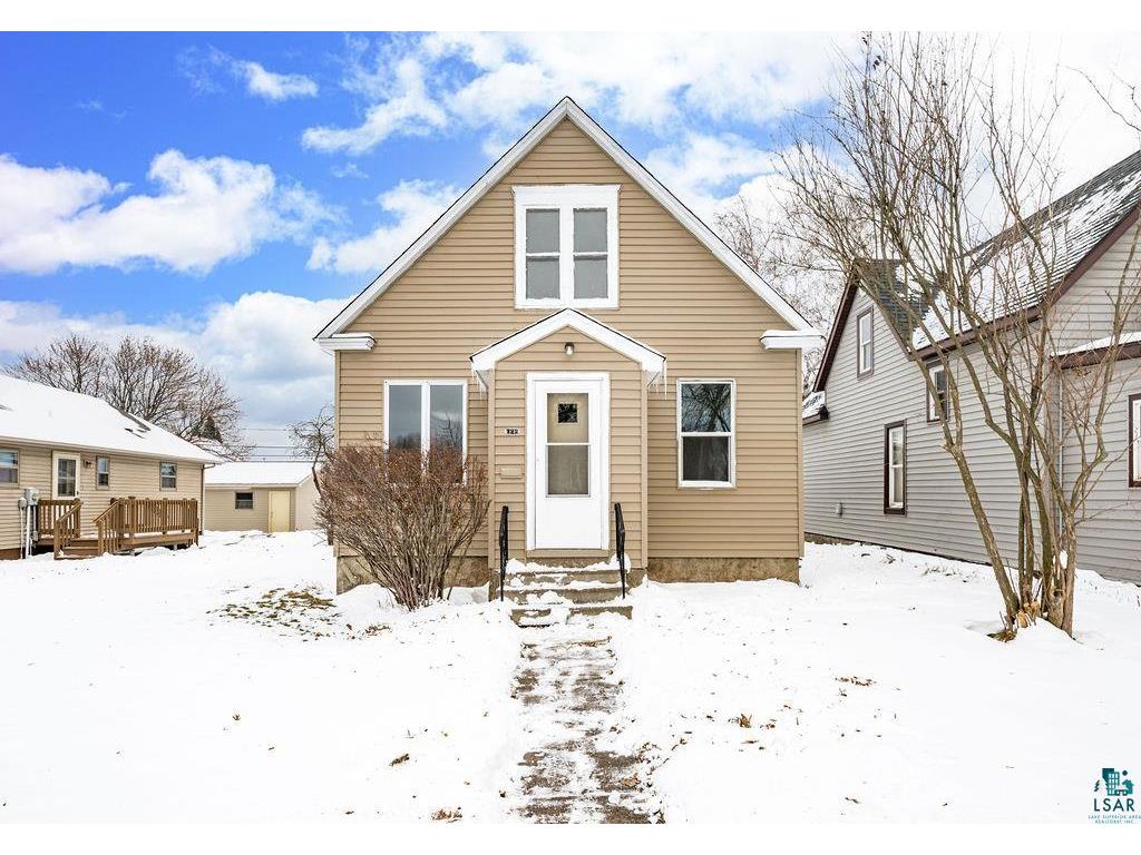 722 Fisher Ave Superior WI 54880 6123073 image1