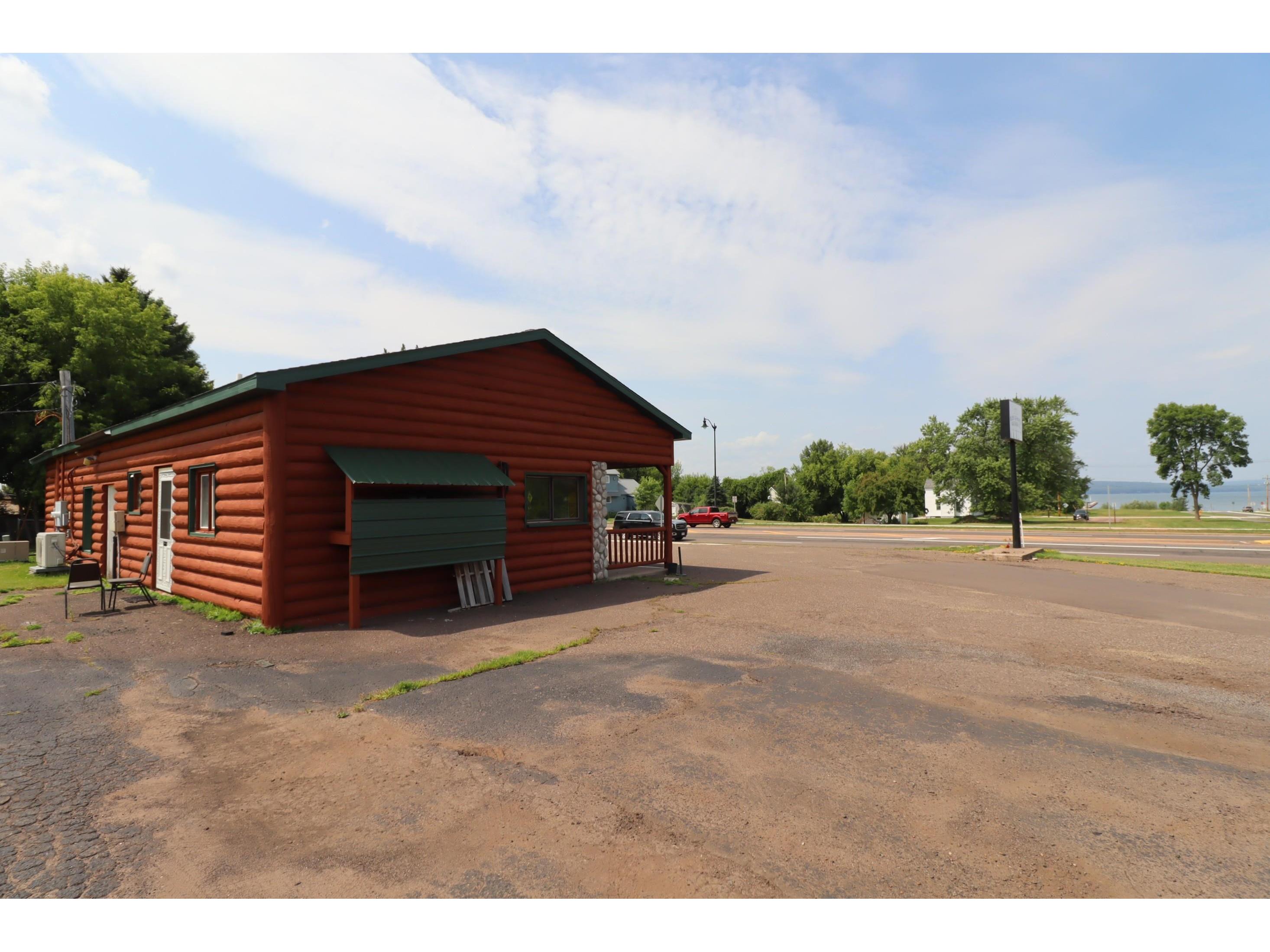 722 Lake Shore Dr E Ashland WI 54806 6117951 image32