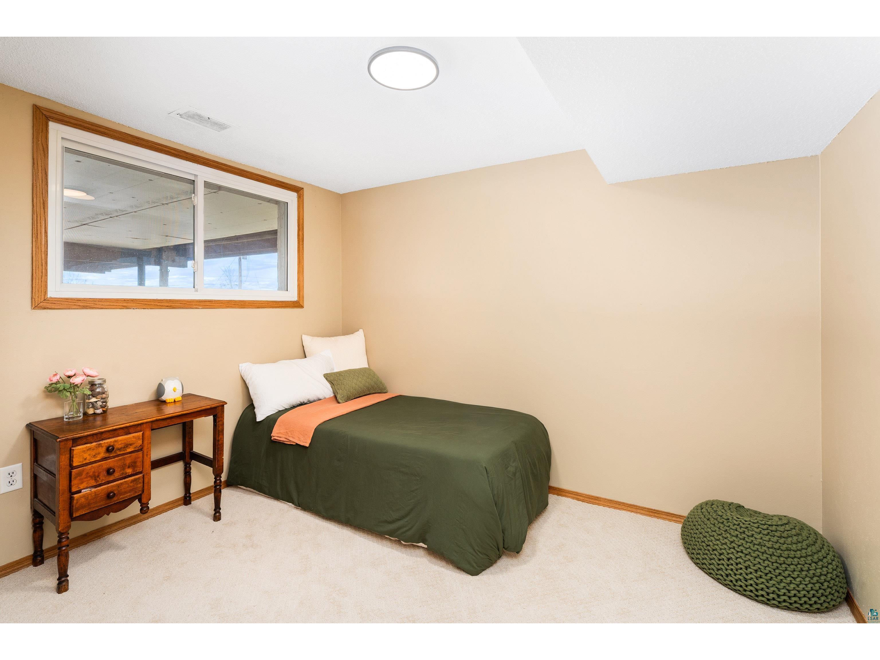 726 W 5th St Duluth MN 55806 6124699 image45