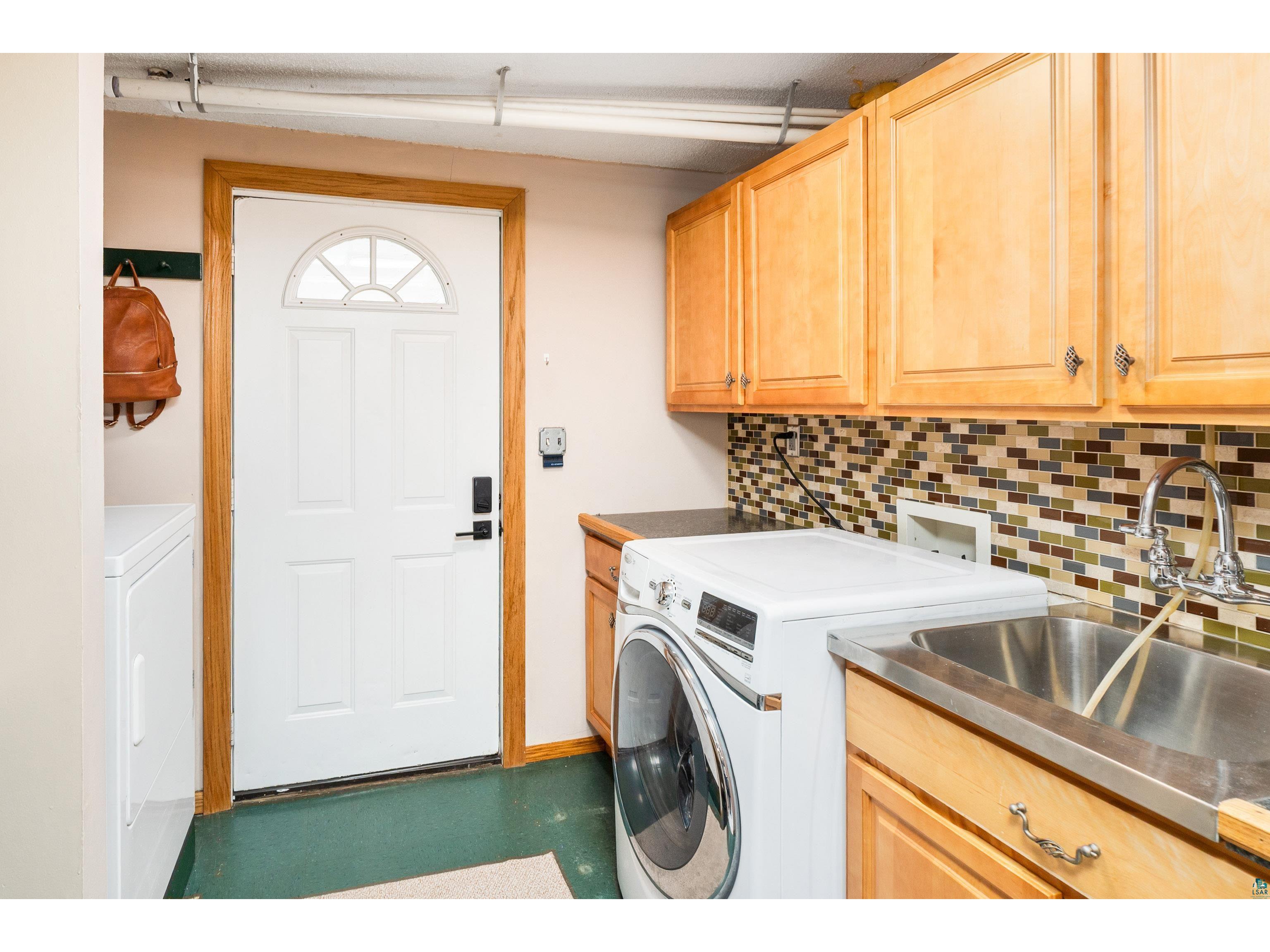 726 W 5th St Duluth MN 55806 6124699 image46