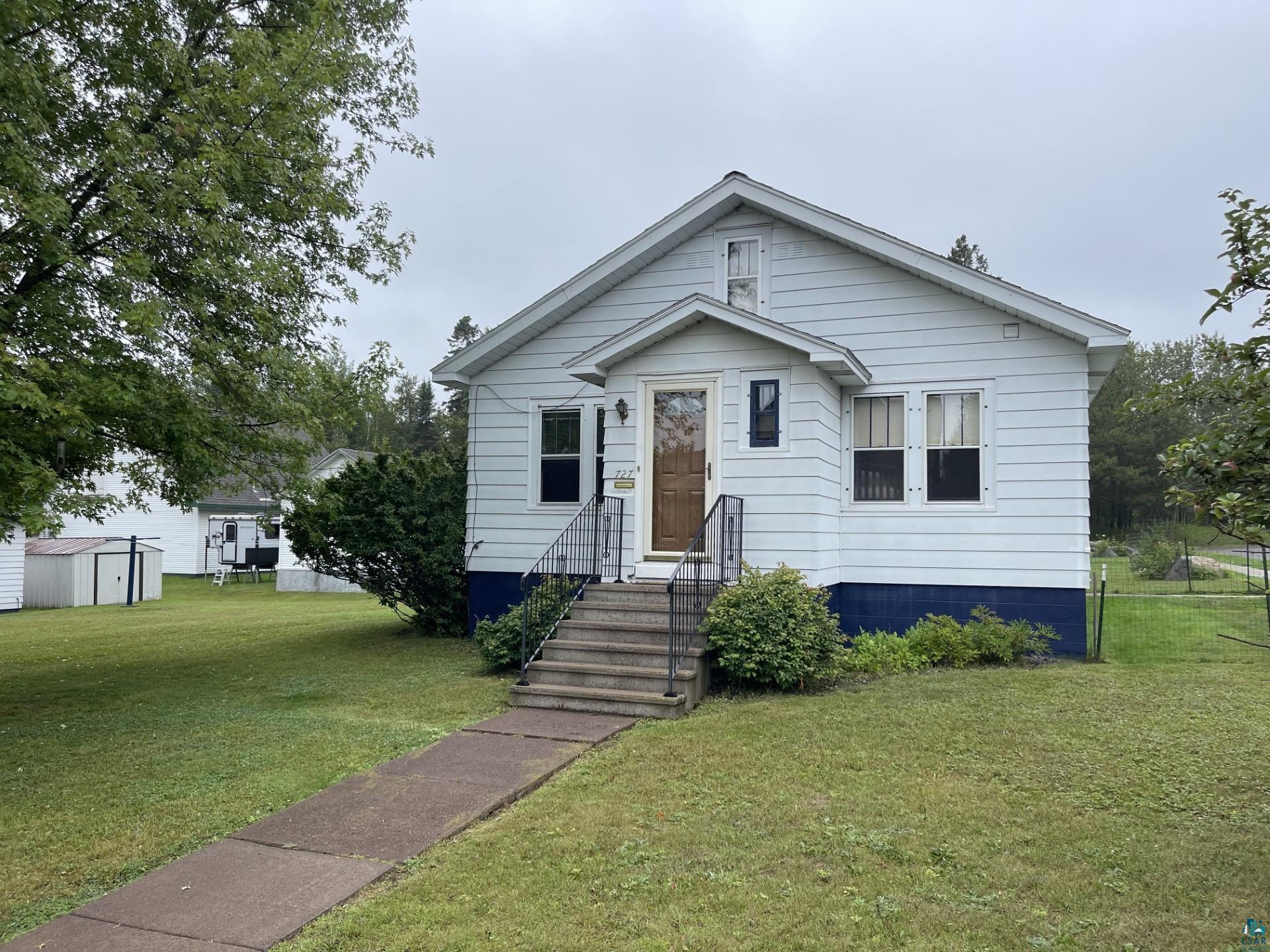 727 9th St Two Harbors MN 55616 6110186 image1