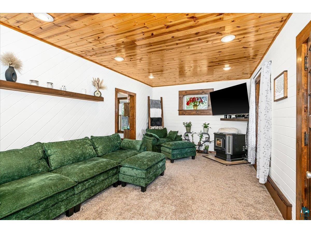 729 19th St Two Harbors MN 55616 6125714 image4