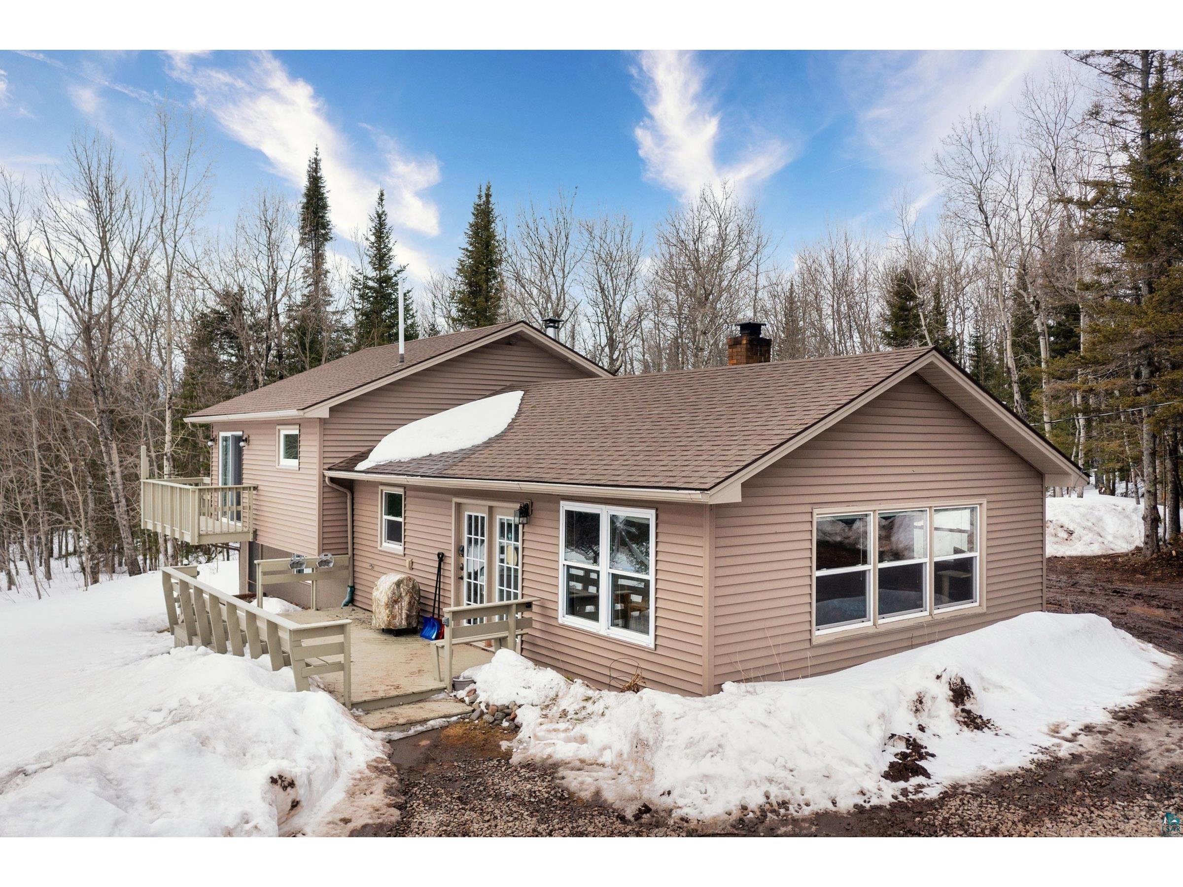 736 Stanley Rd Two Harbors MN 55616 6107403 image1