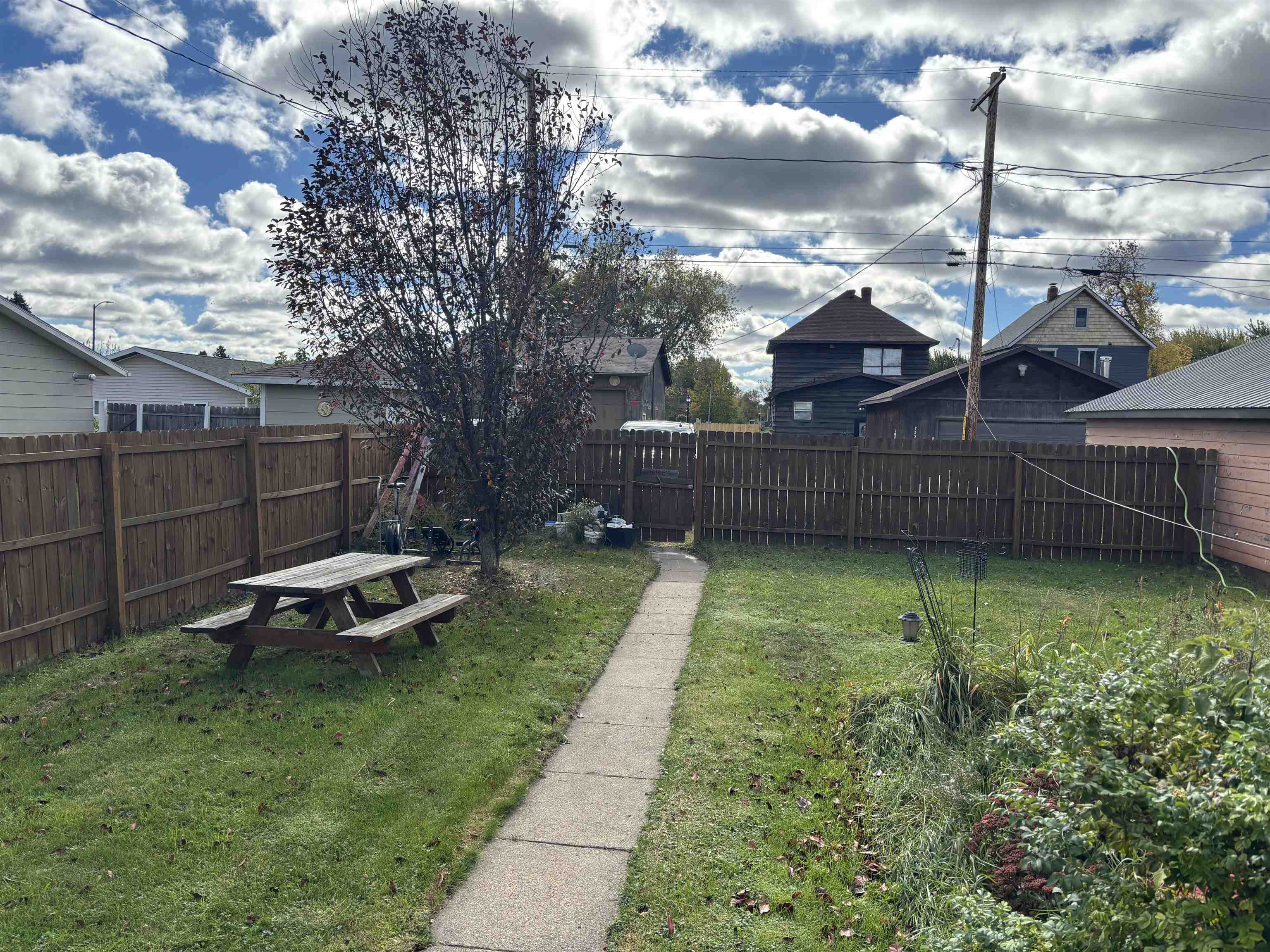 738 E Camp St Ely MN 55731 6122321 image16