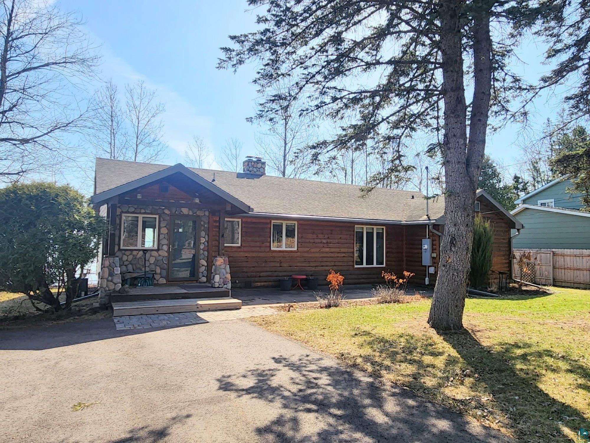 74520 Lakeshore Dr Washburn WI 54891 - Lake Superior 6118791 image1