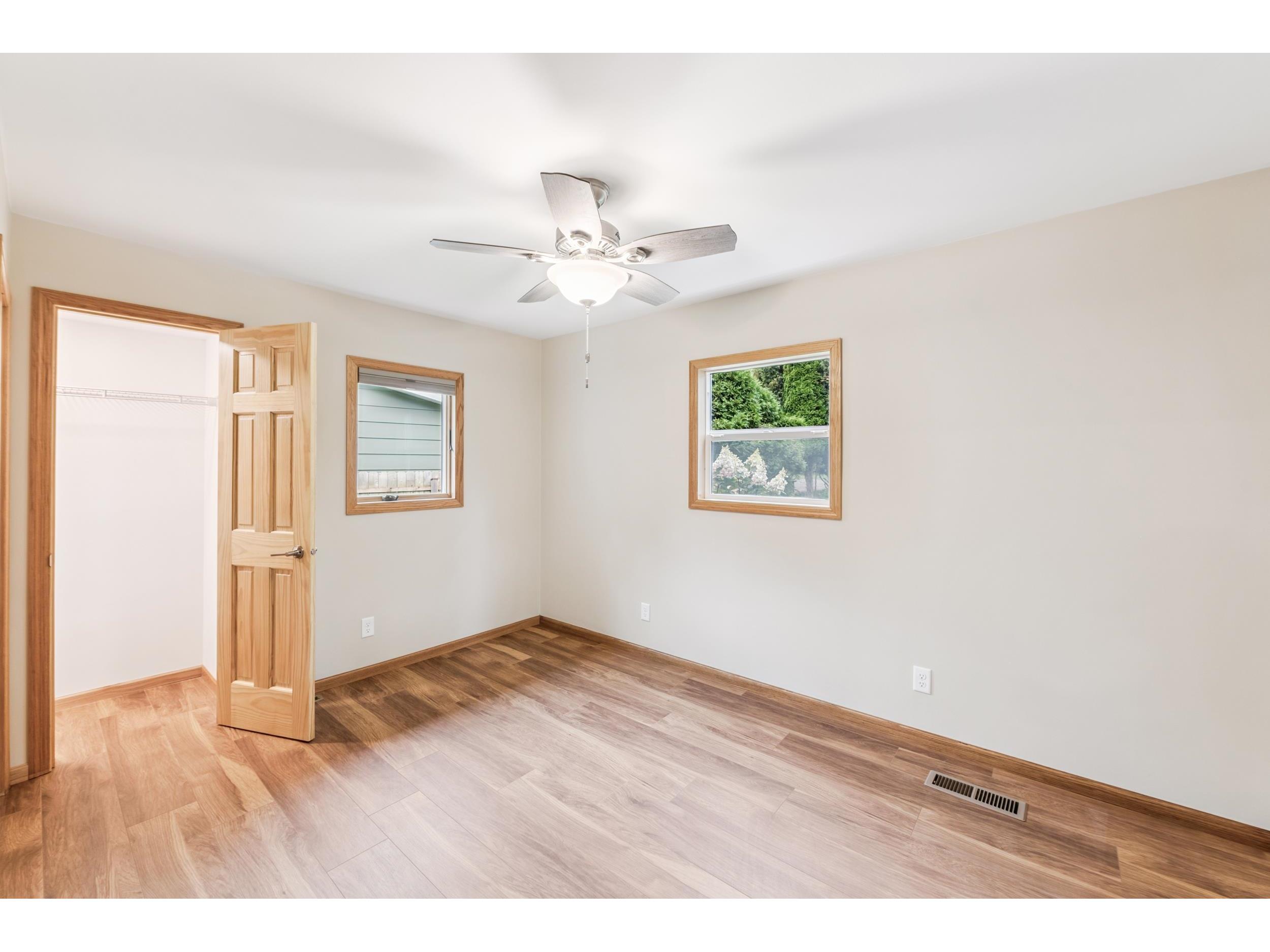 74520 Lakeshore Dr Washburn WI 54891 - Lake Superior 6121881 image15