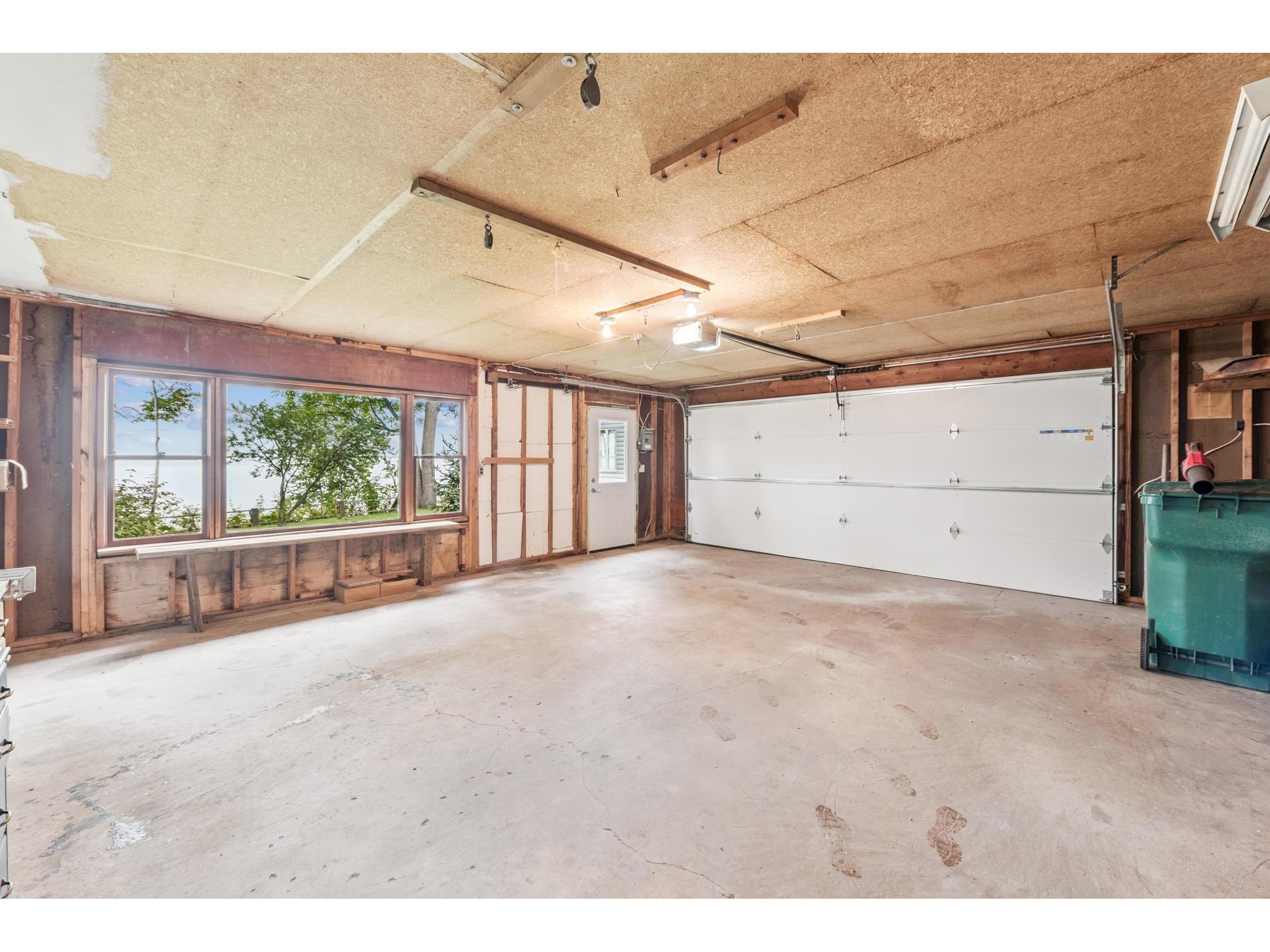 74520 Lakeshore Dr Washburn WI 54891 - Lake Superior 6121881 image19