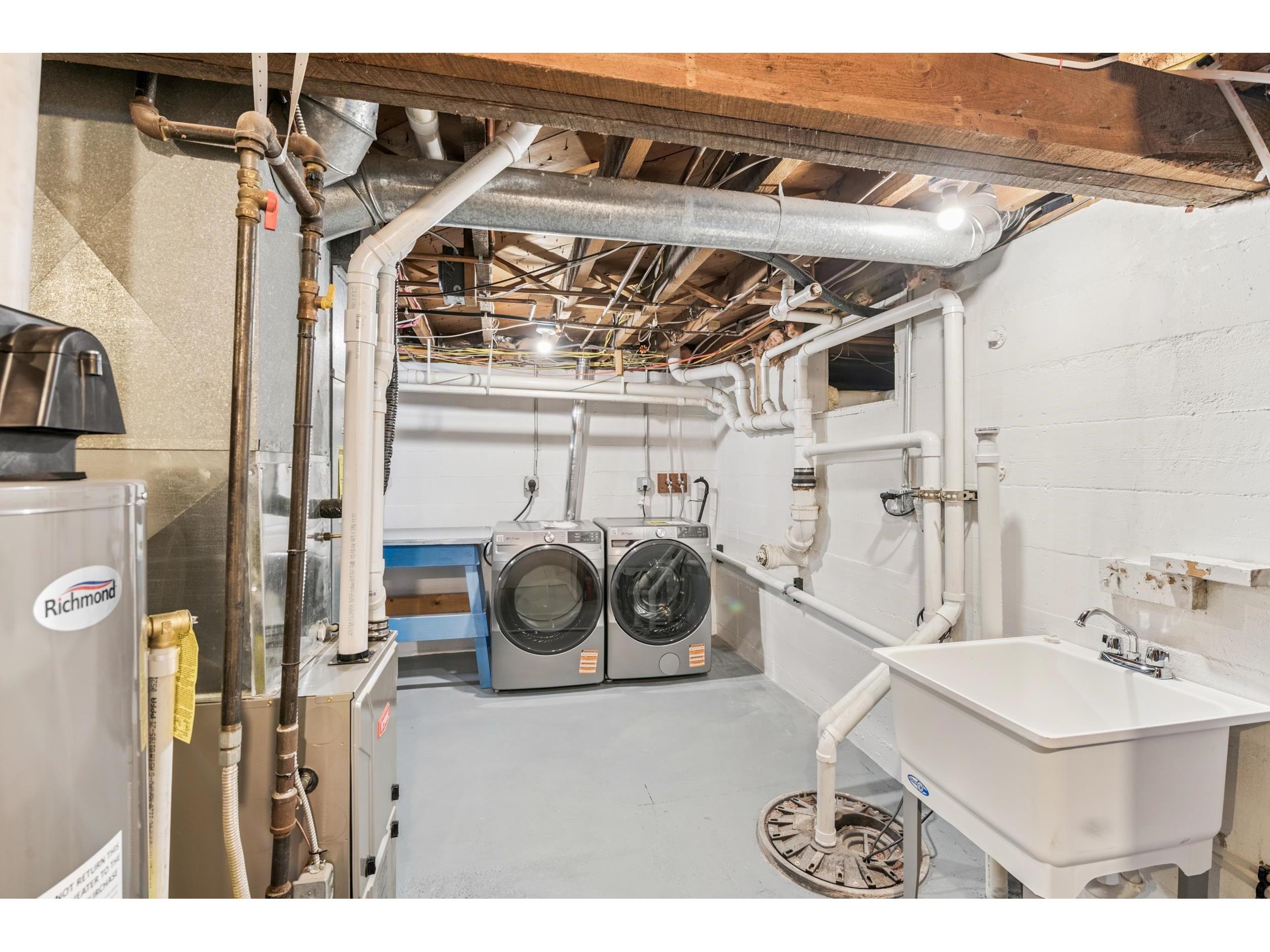 74520 Lakeshore Dr Washburn WI 54891 - Lake Superior 6121881 image22