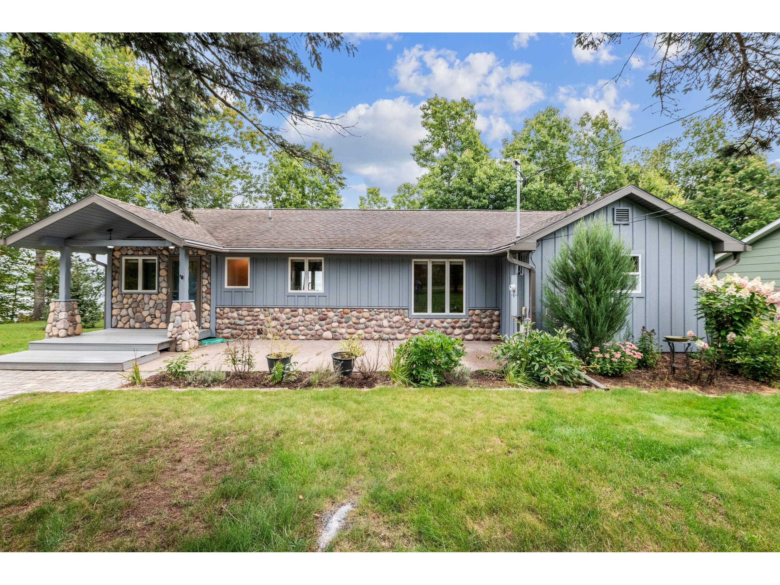 74520 Lakeshore Dr Washburn WI 54891 - Lake Superior 6121881 image31