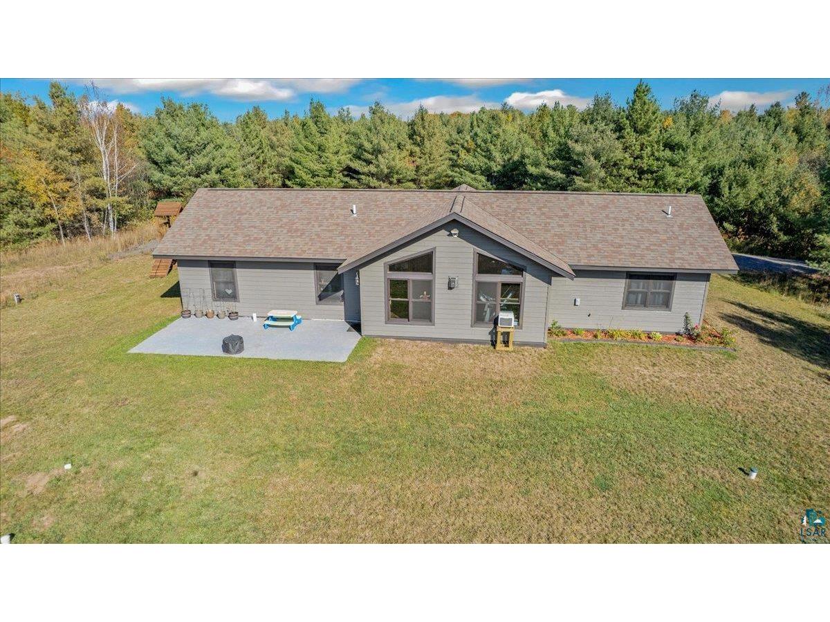 7523 S Hallberg Rd Lake Nebagamon WI 54849 6116549 image1