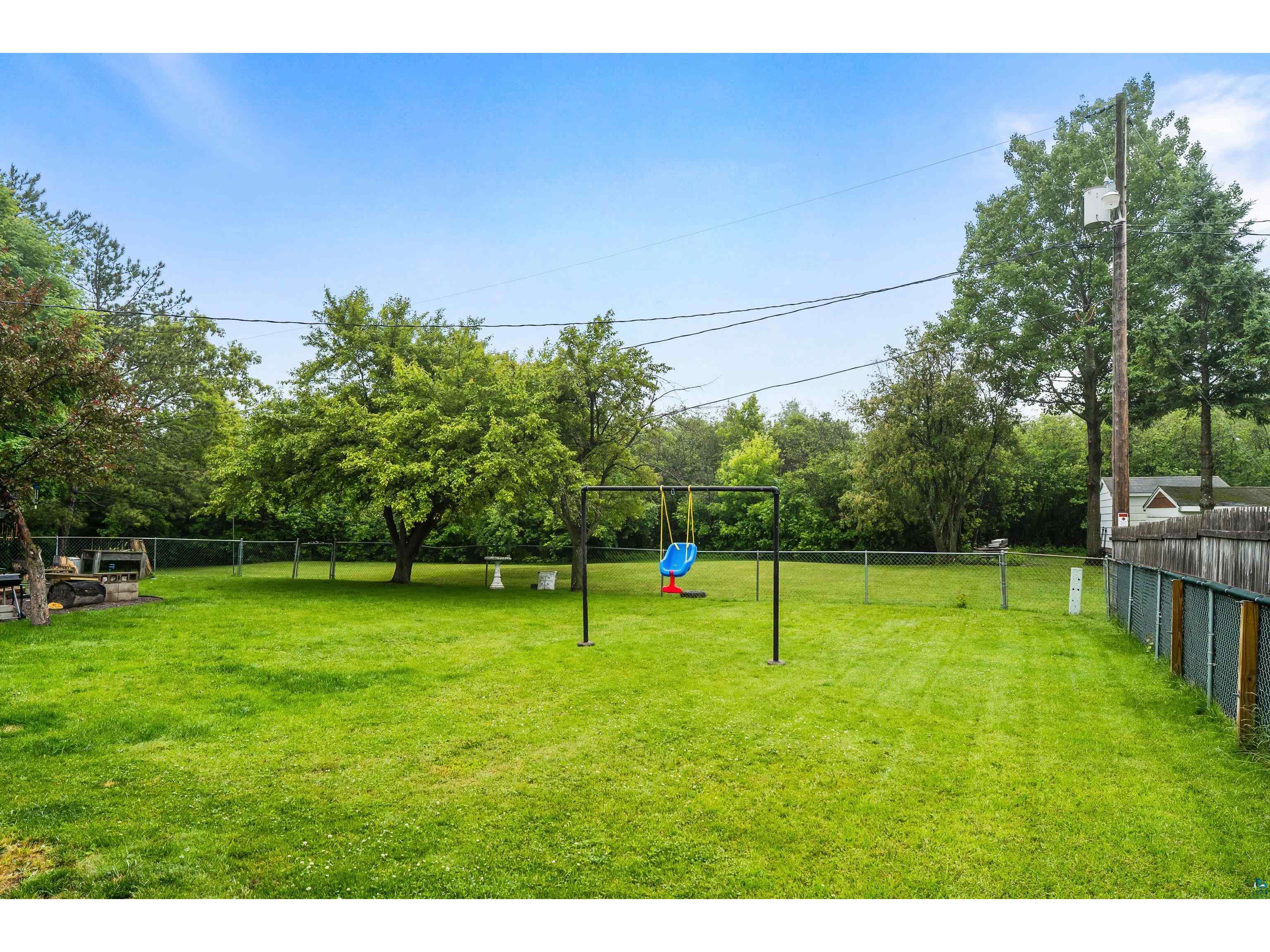 76 N 21st St E Superior WI 54880 6126593 image3