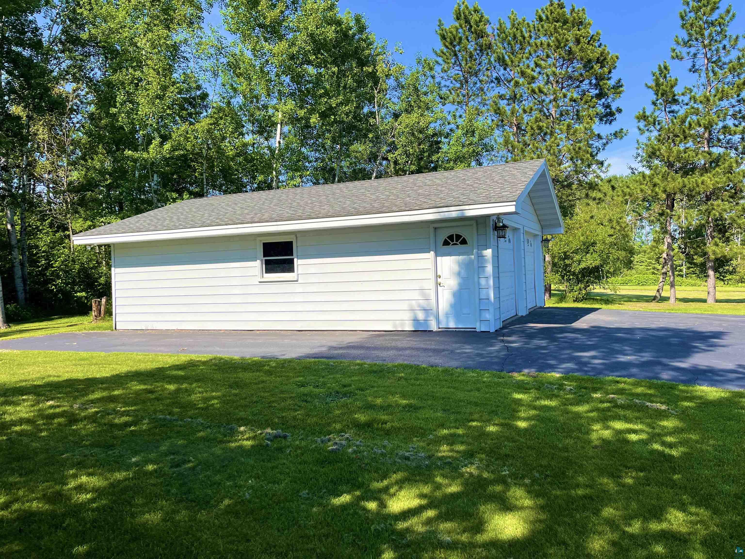 7911 Congdon Blvd Duluth MN 55804 - Lake Superior 6126684 image4