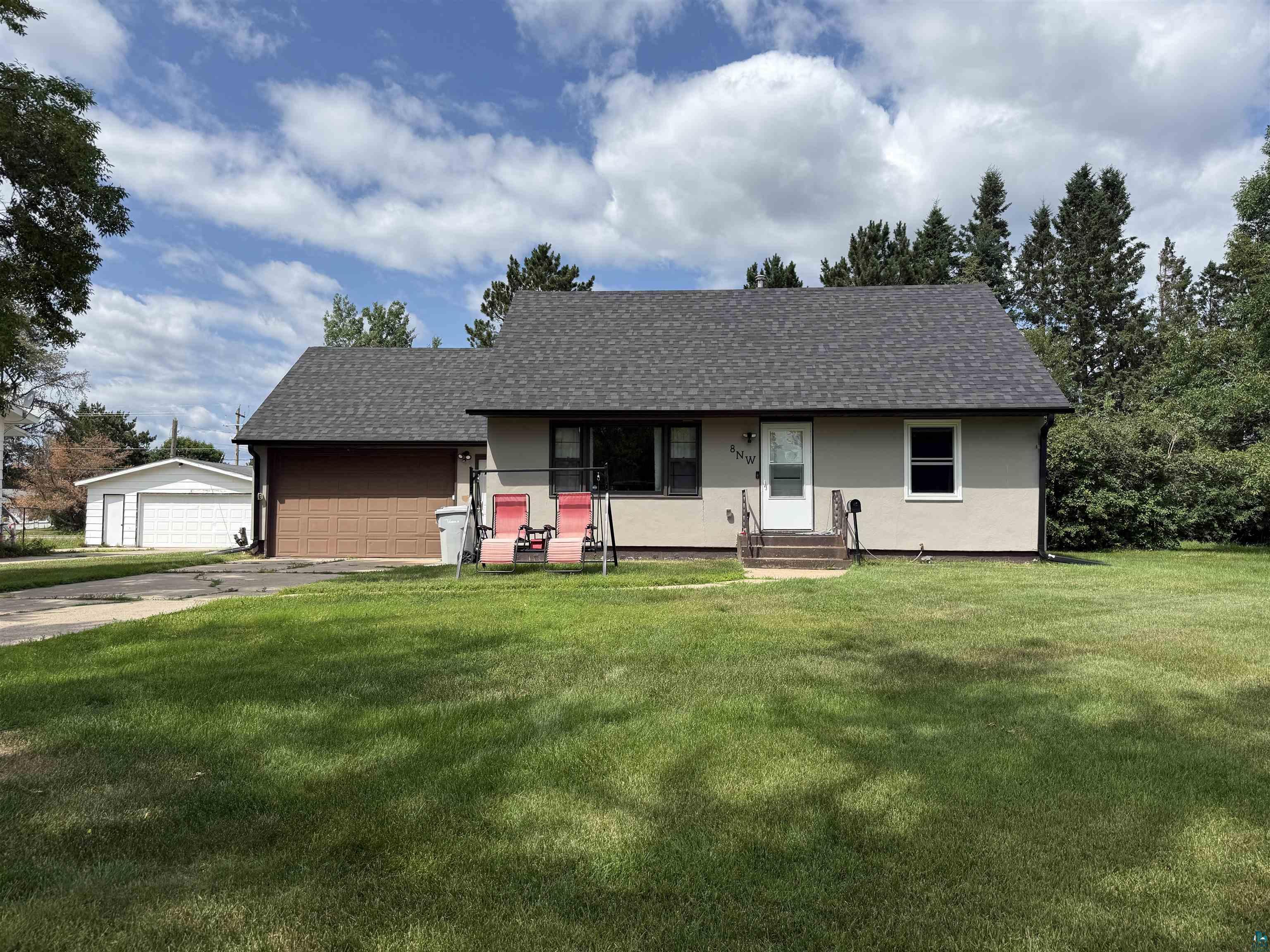8 13th St NW Chisholm MN 55719 6126907 image2