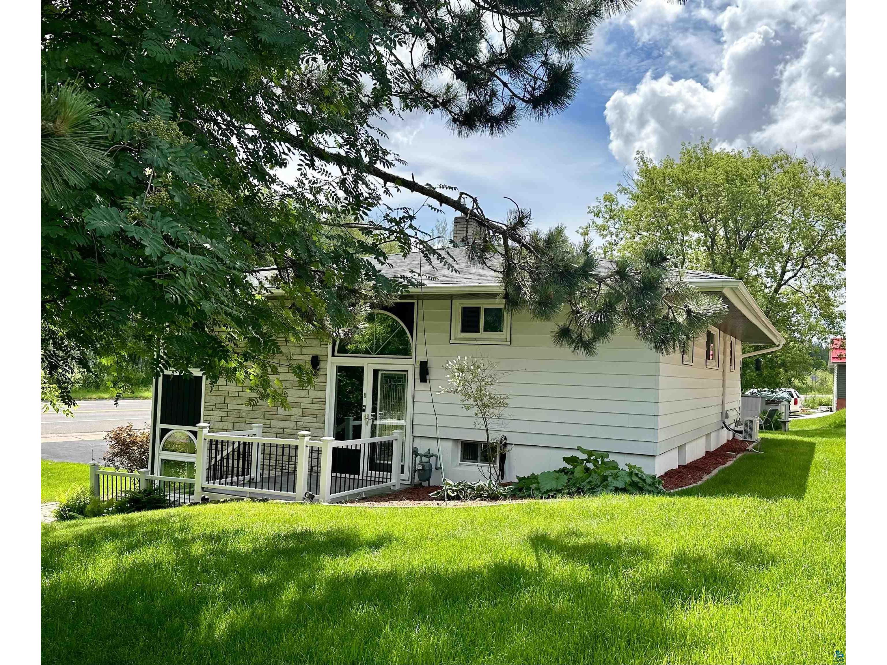 8 Deerwood St Duluth MN 55811 6114802 image1