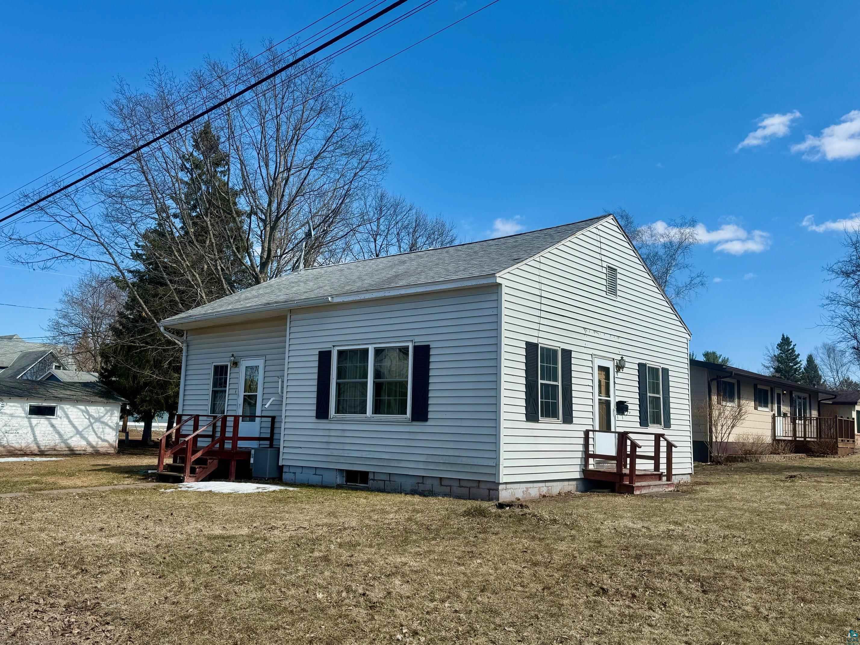 800 12th Ave W Ashland WI 54806 6124428 image1