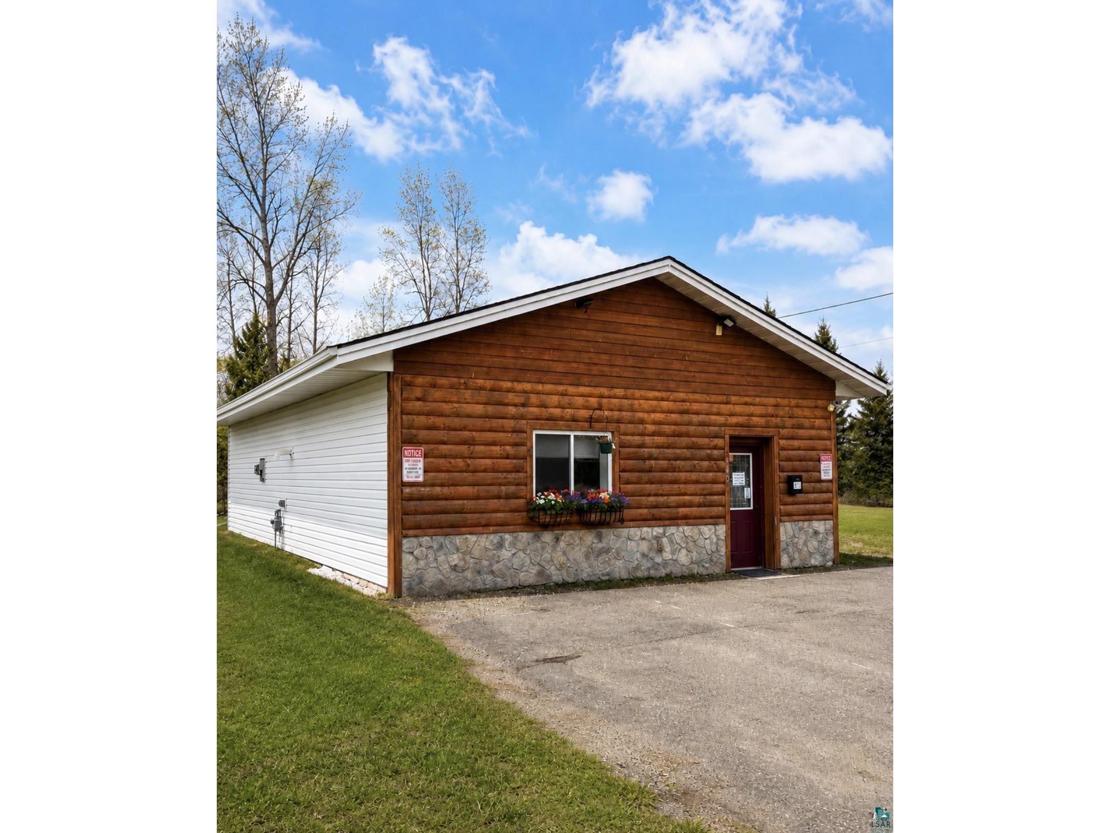 800 E 40th St Hibbing MN 55746 6125368 image2