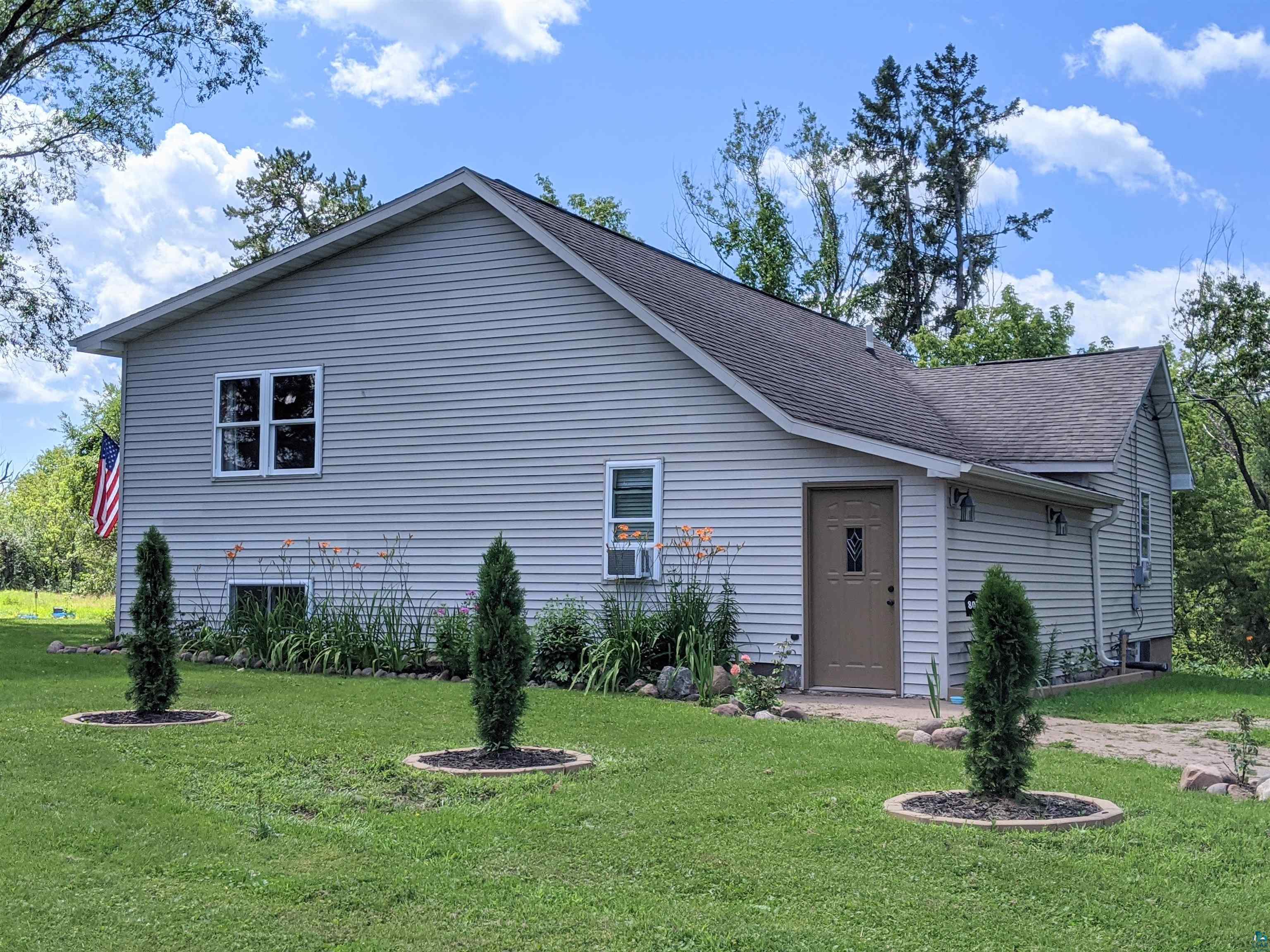 801 15th Ave W Ashland WI 54806 6107883 image1