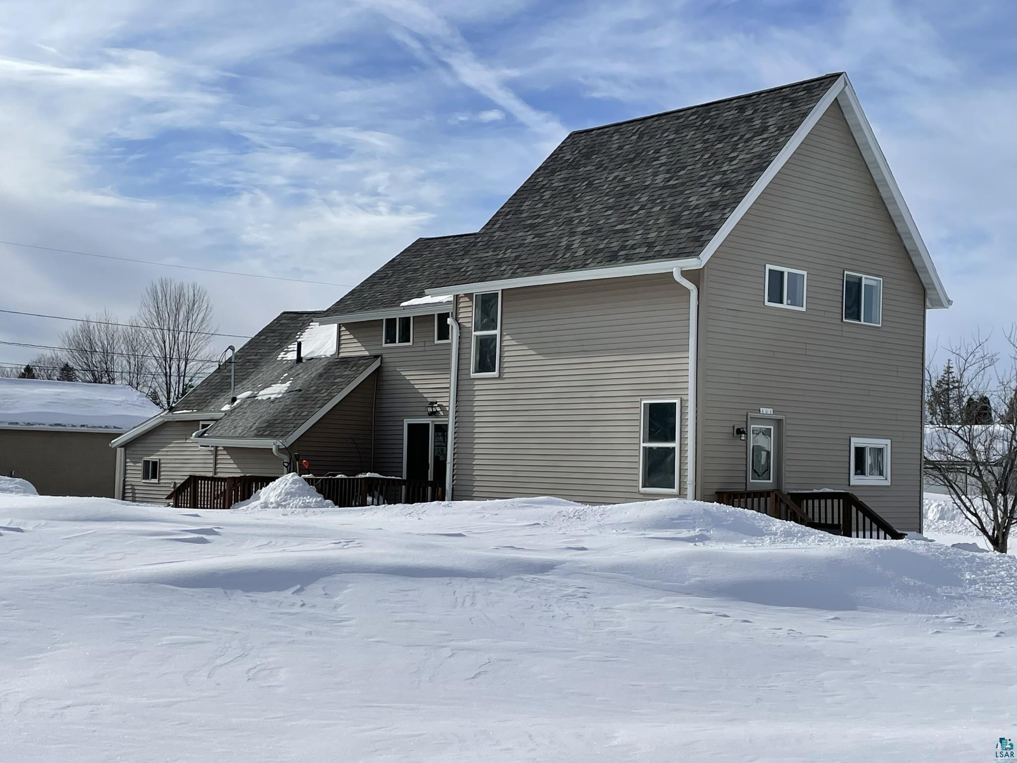 801 7th Ave E Ashland WI 54806 6107063 image1