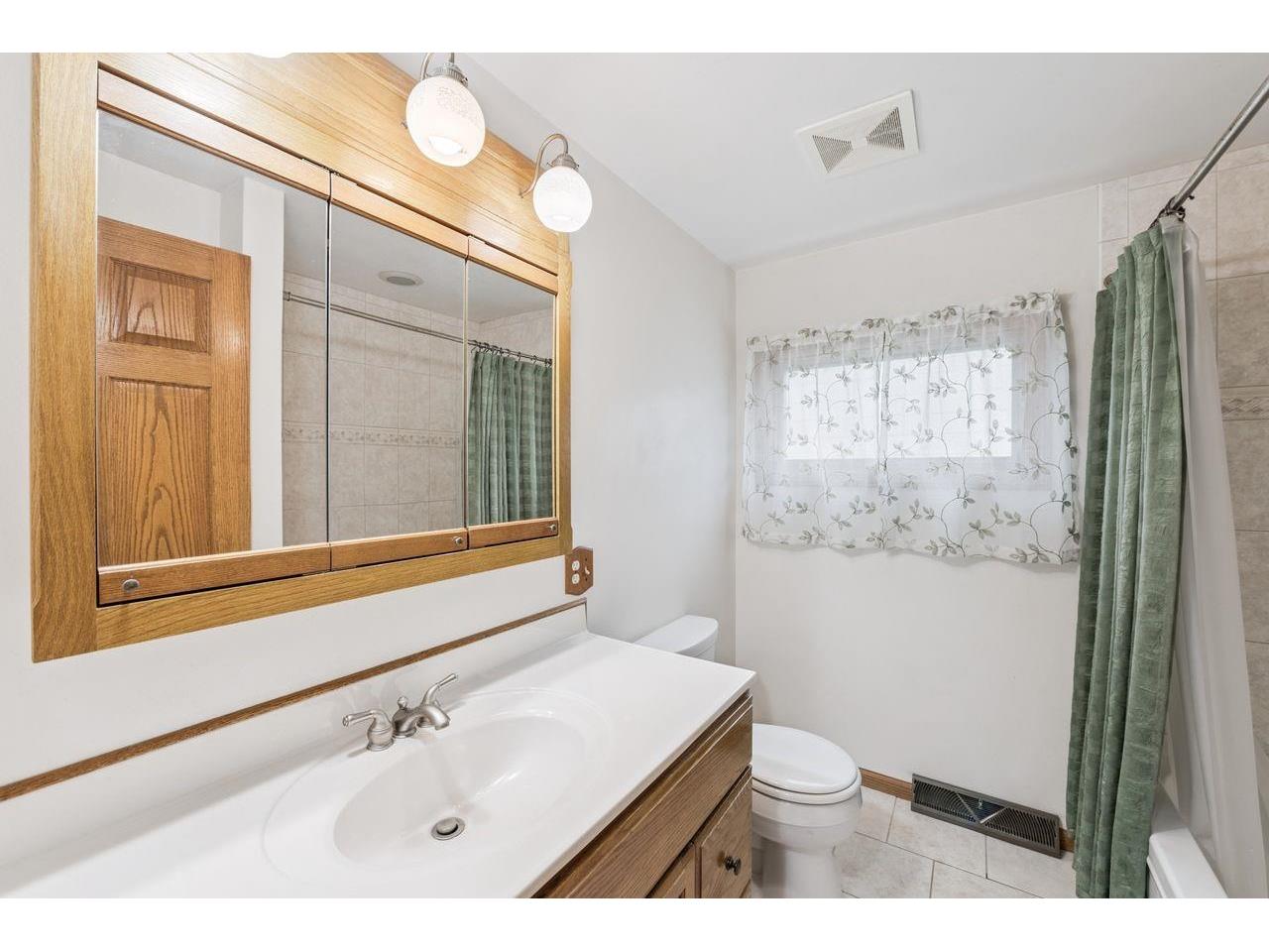 801 9th Ave W Ashland WI 54806 6122070 image10