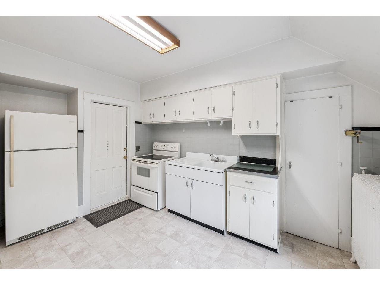 801 9th Ave W Ashland WI 54806 6122070 image24