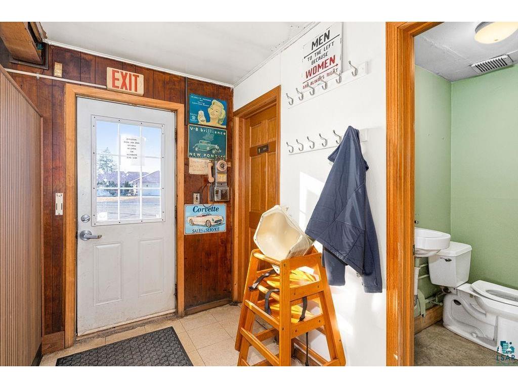 803 N 5th St Superior WI 54880 6123886 image9
