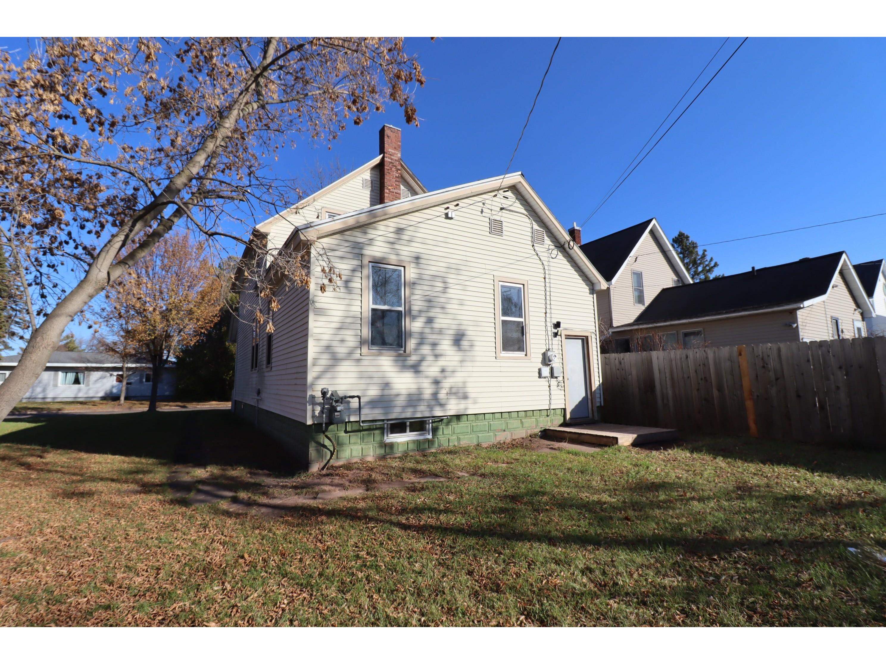 807 5th Ave E Ashland WI 54806 6122926 image3