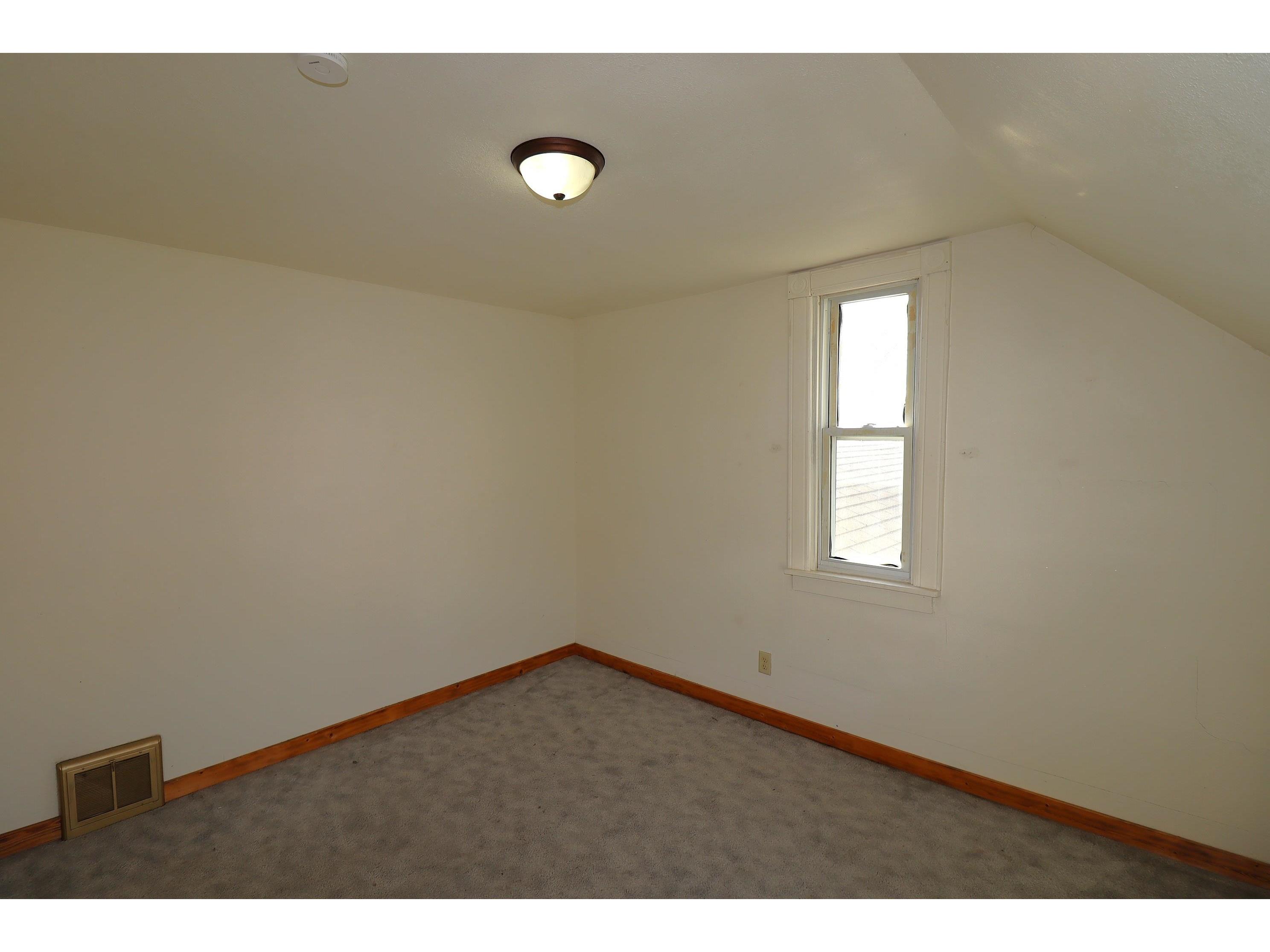 807 5th Ave E Ashland WI 54806 6122926 image33