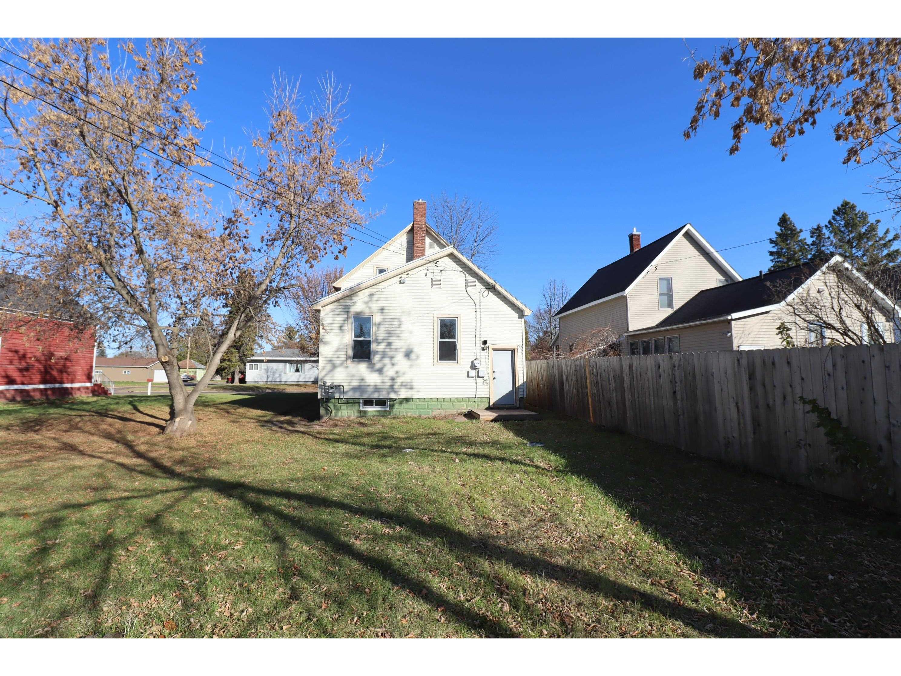 807 5th Ave E Ashland WI 54806 6122926 image4