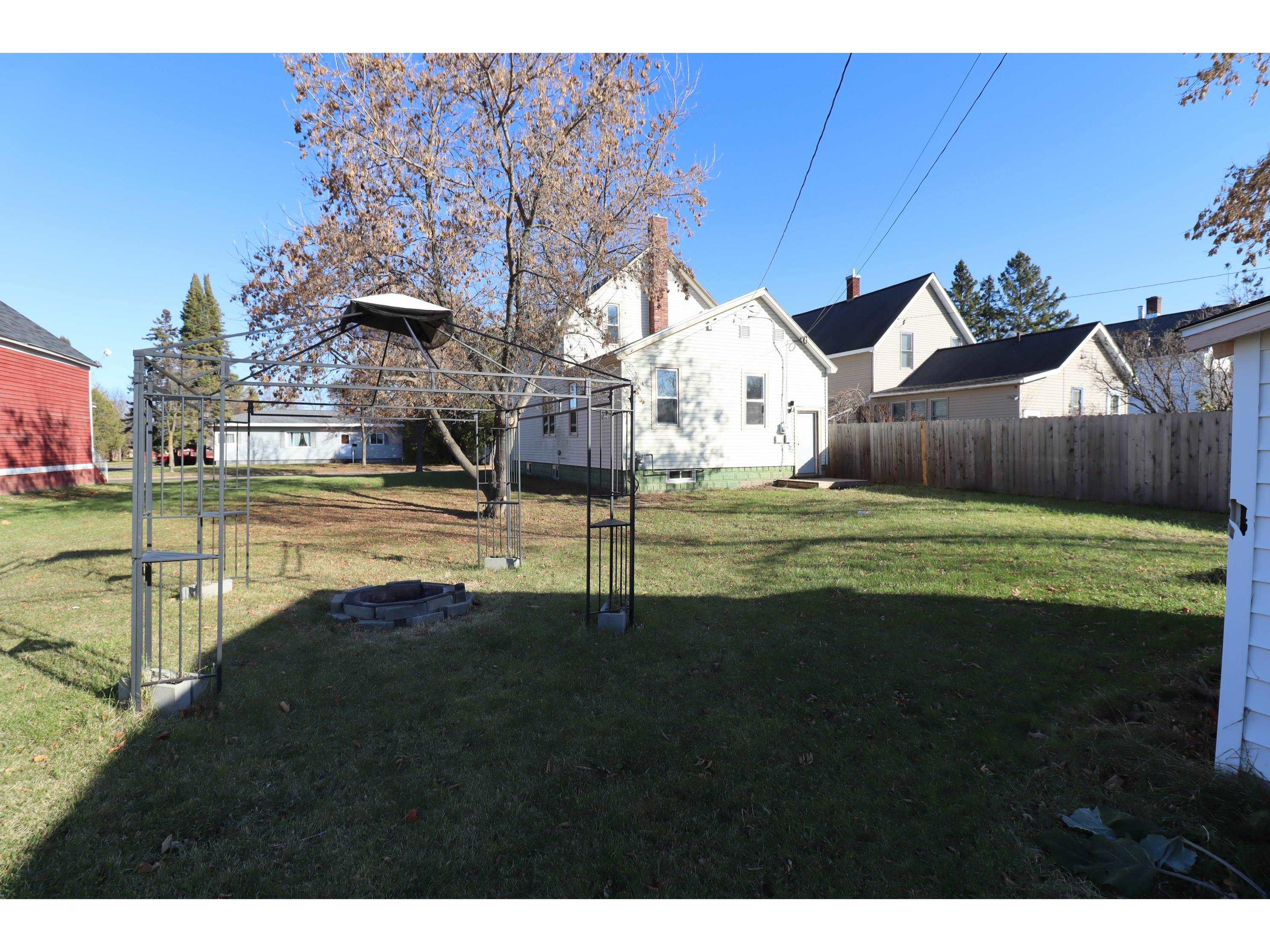 807 5th Ave E Ashland WI 54806 6122926 image5