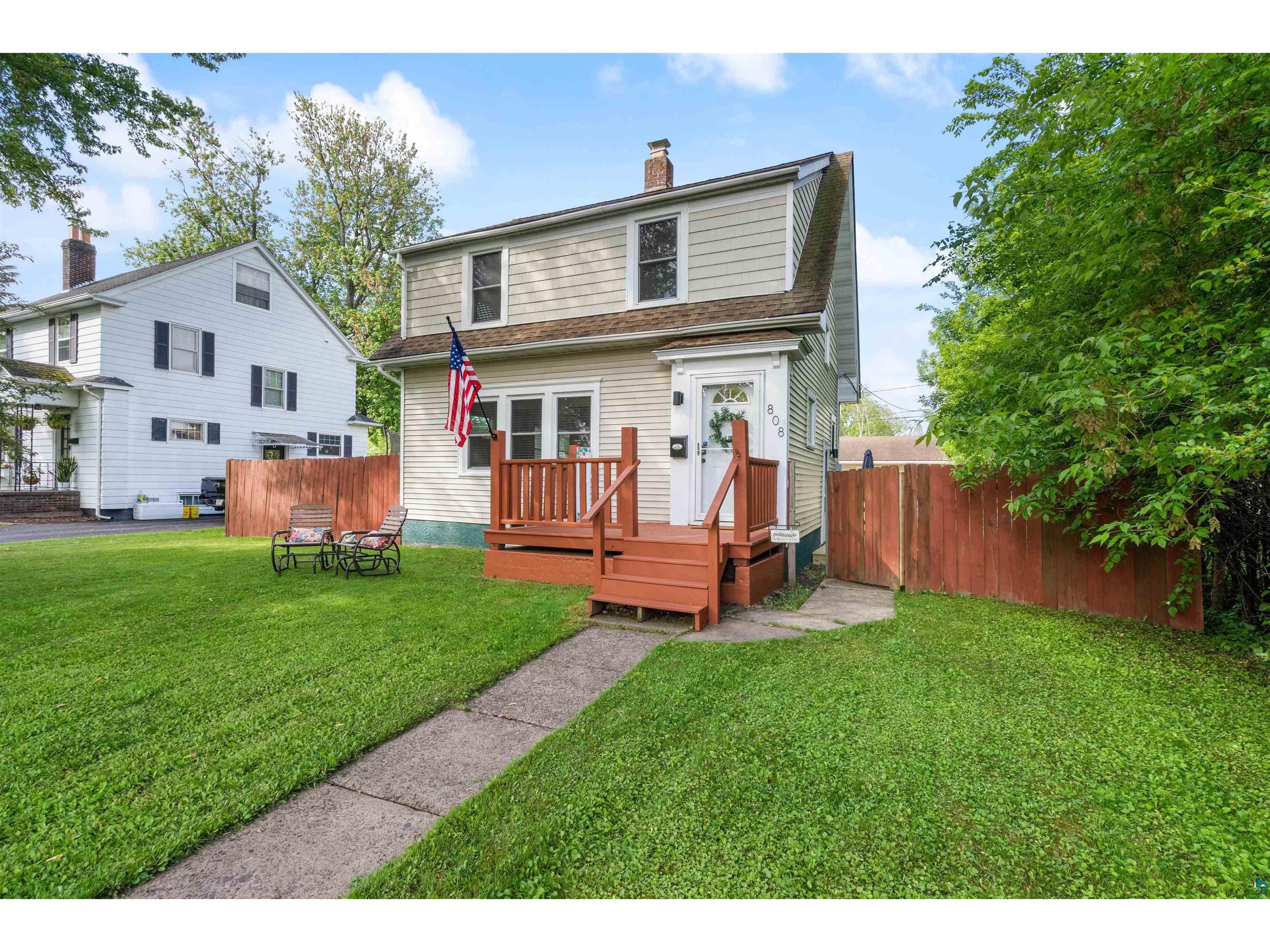 808 E 7th St Superior WI 54880 6126366 image1
