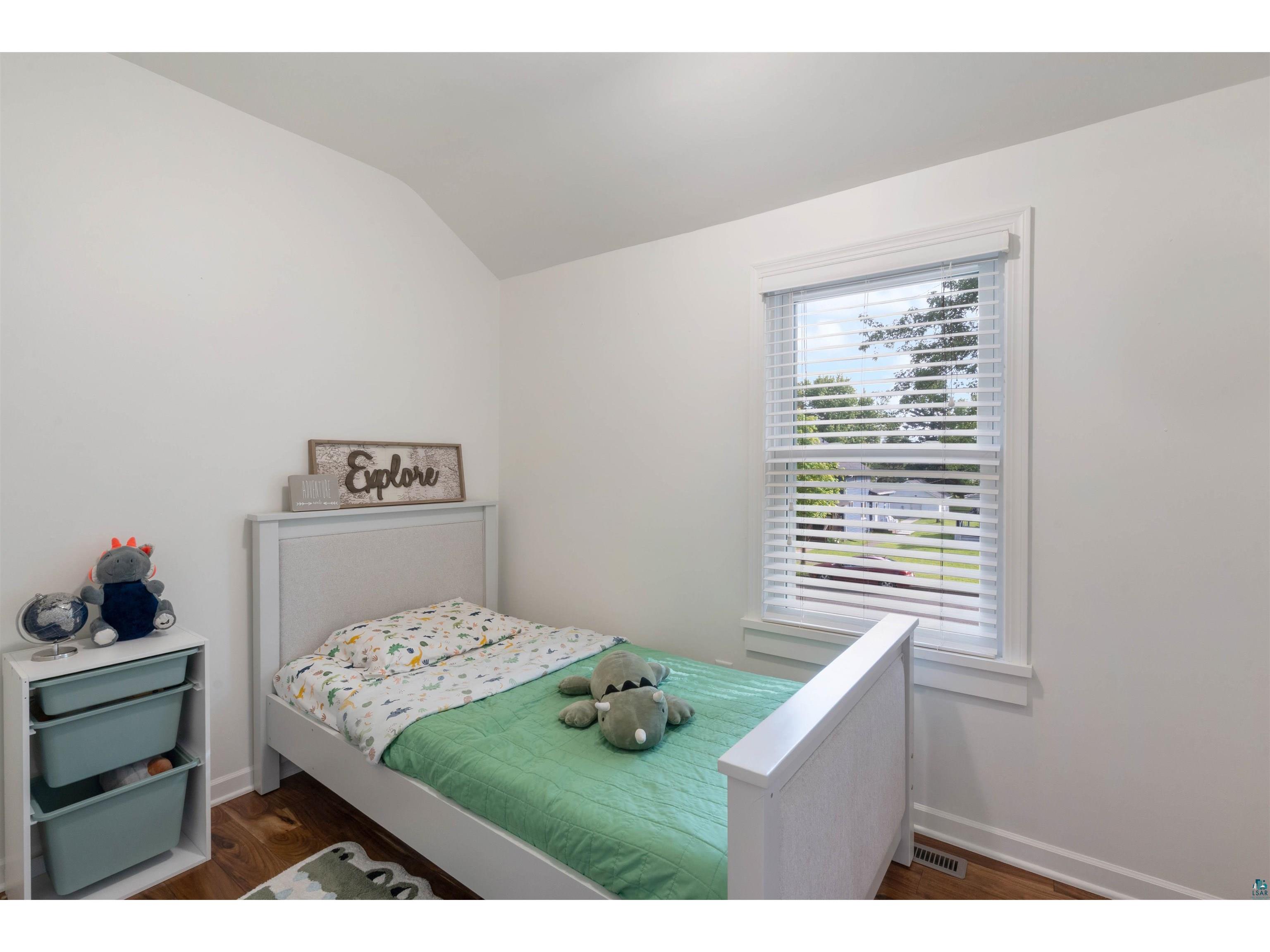 808 E 7th St Superior WI 54880 6126366 image17