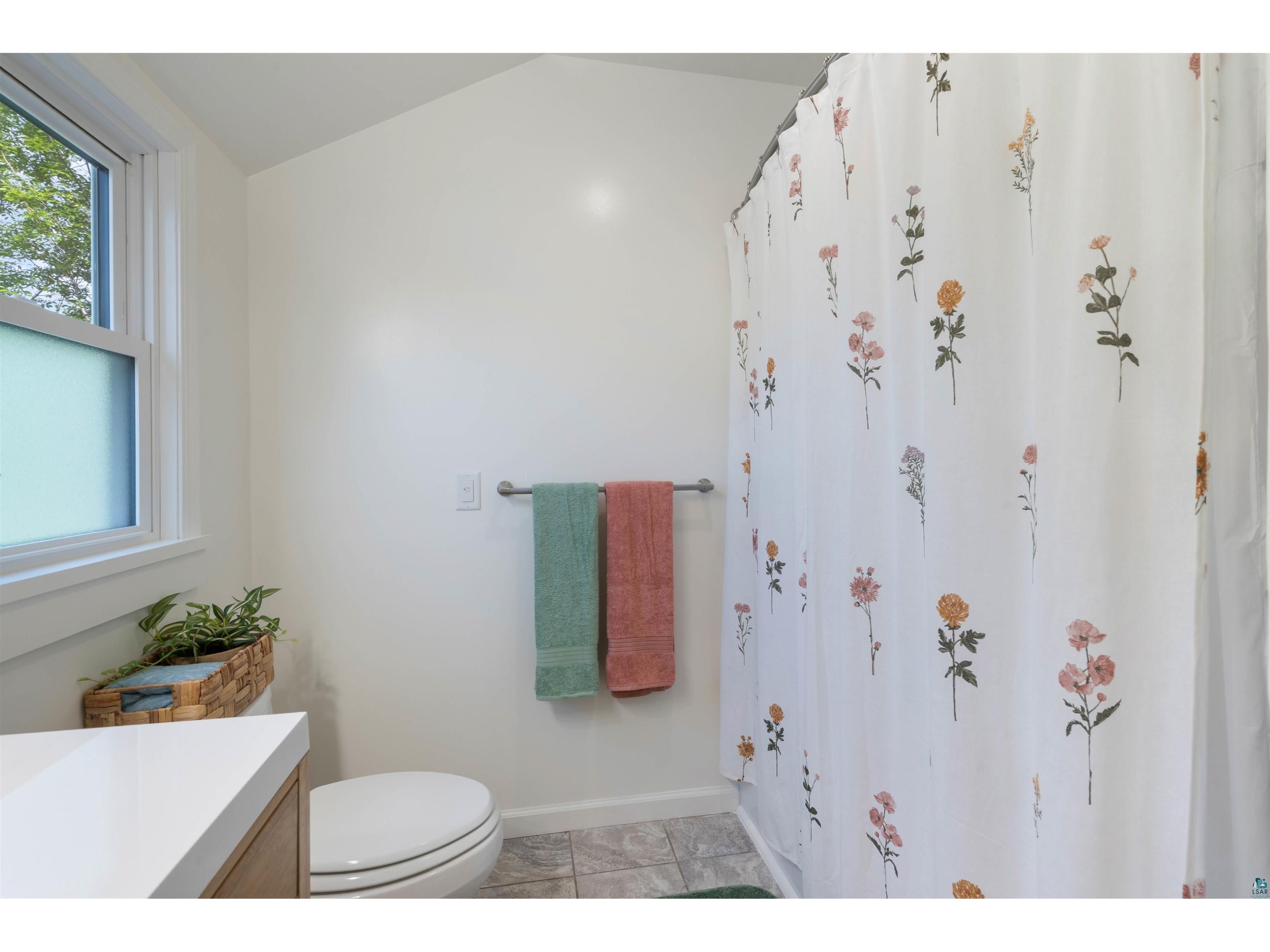 808 E 7th St Superior WI 54880 6126366 image21