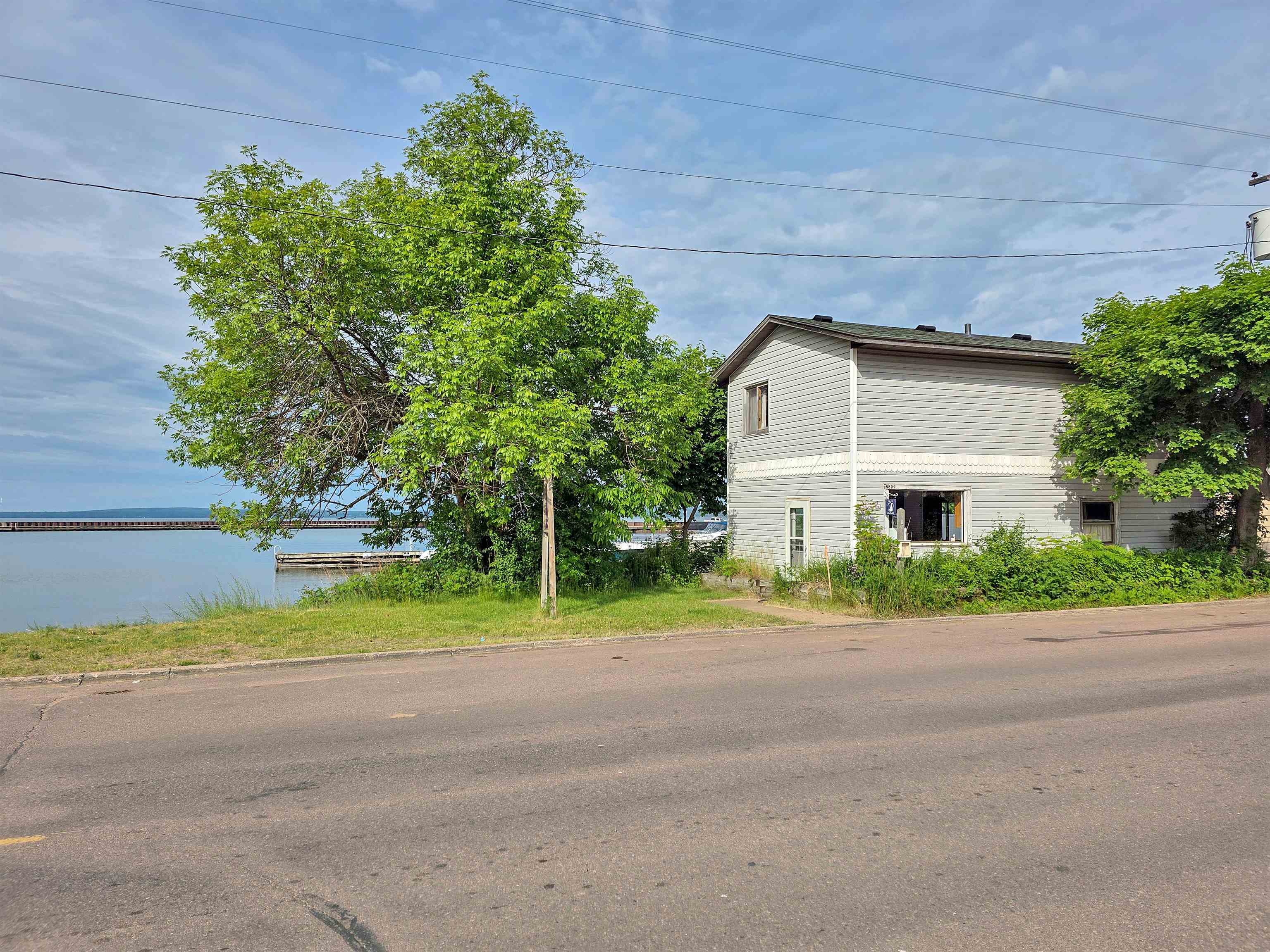 809 Main St Lapointe WI 54850 - Lake Superior 6120368 image1
