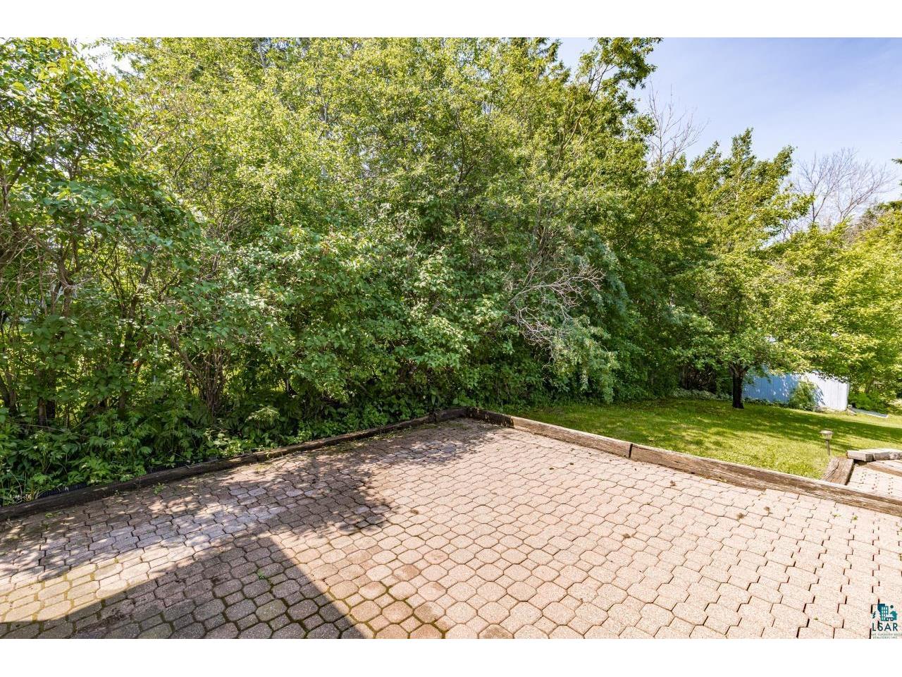 809 N Robin Ave Duluth MN 55811 6126590 image39