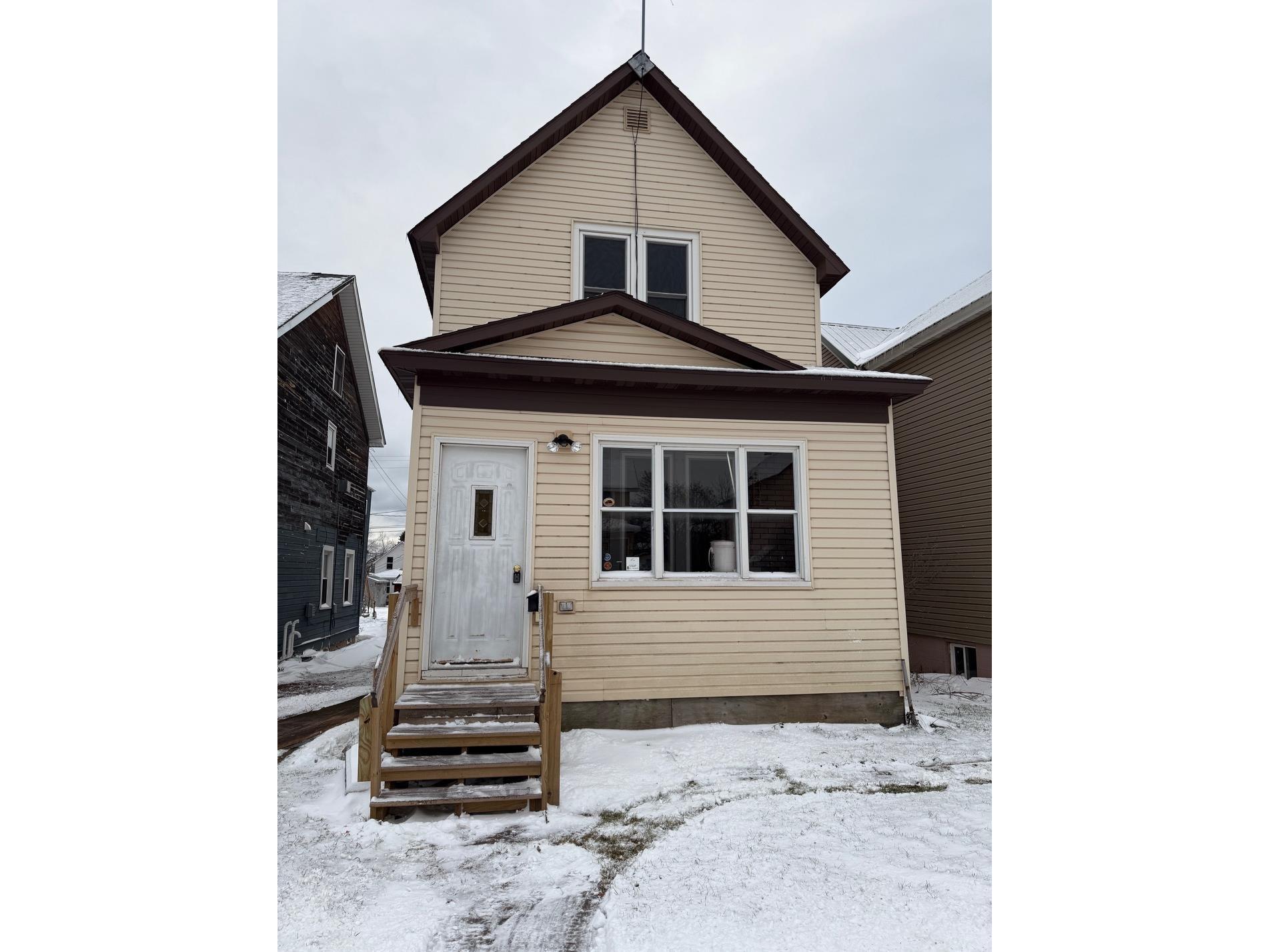 810 4th Ave Two Harbors MN 55616 6123188 image1