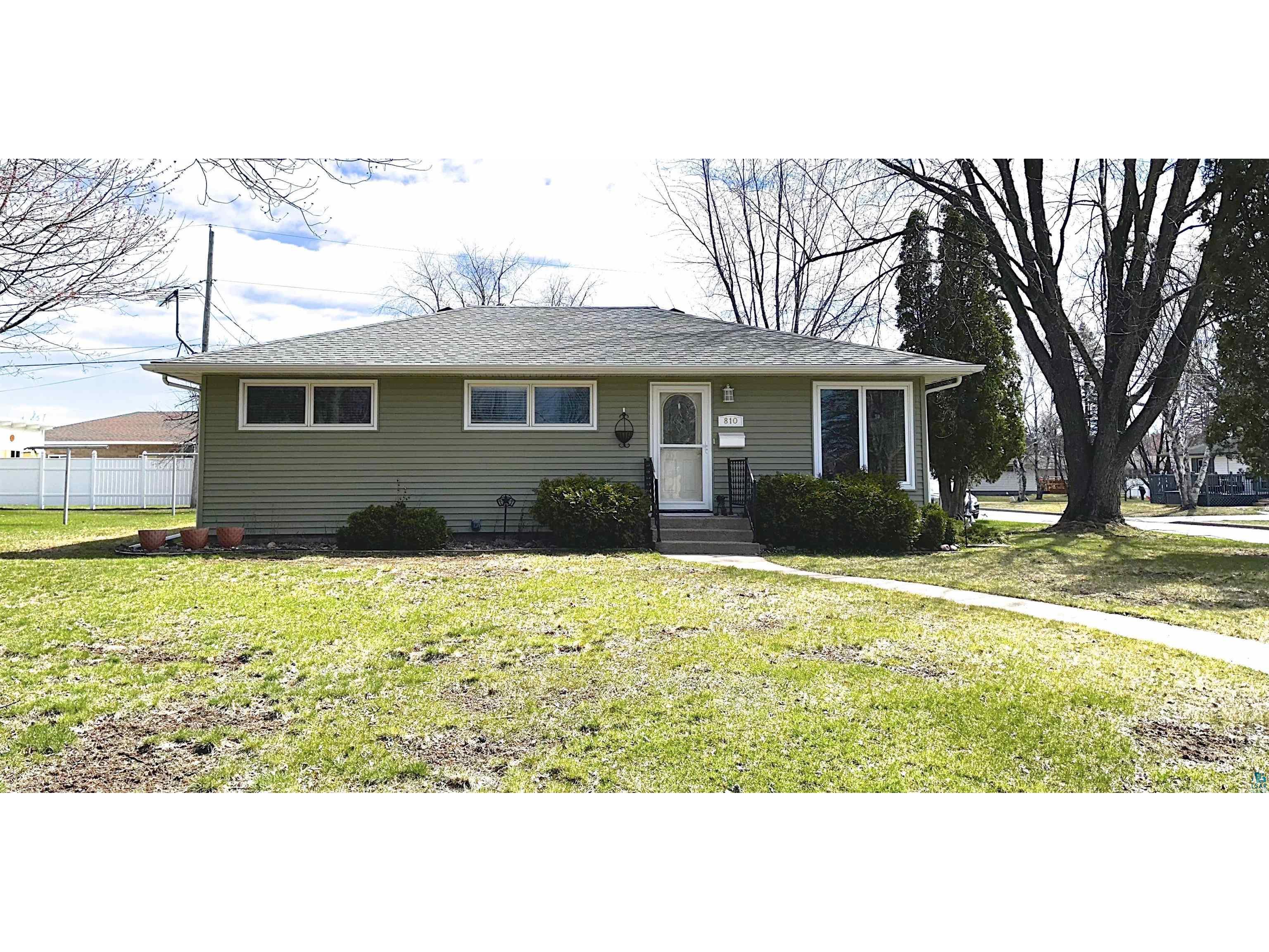 810 8th St Cloquet MN 55720 6113835 image1