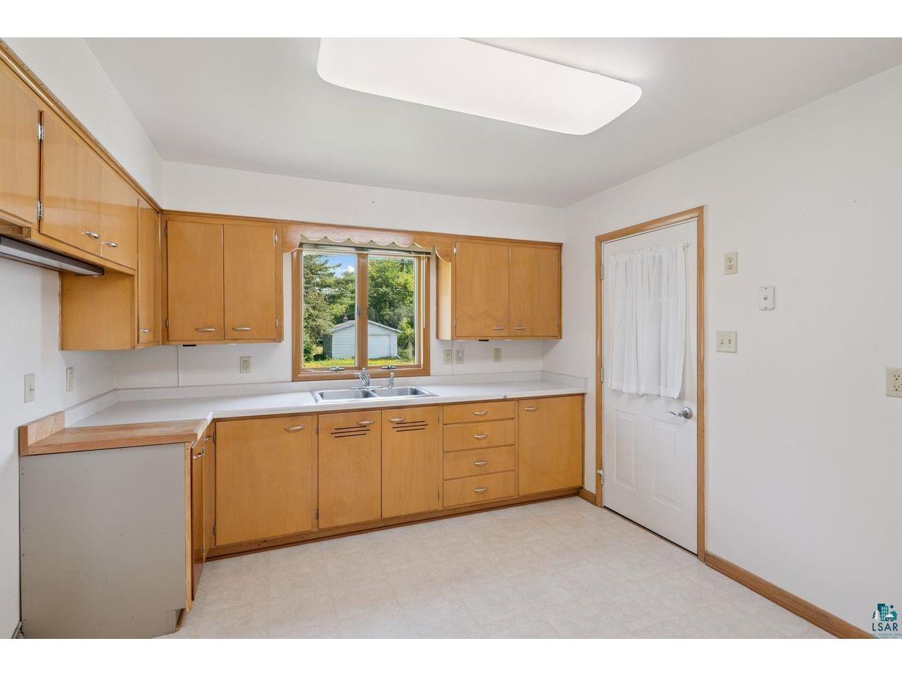 814 3rd Ave W Ashland WI 54806 6124185 image8