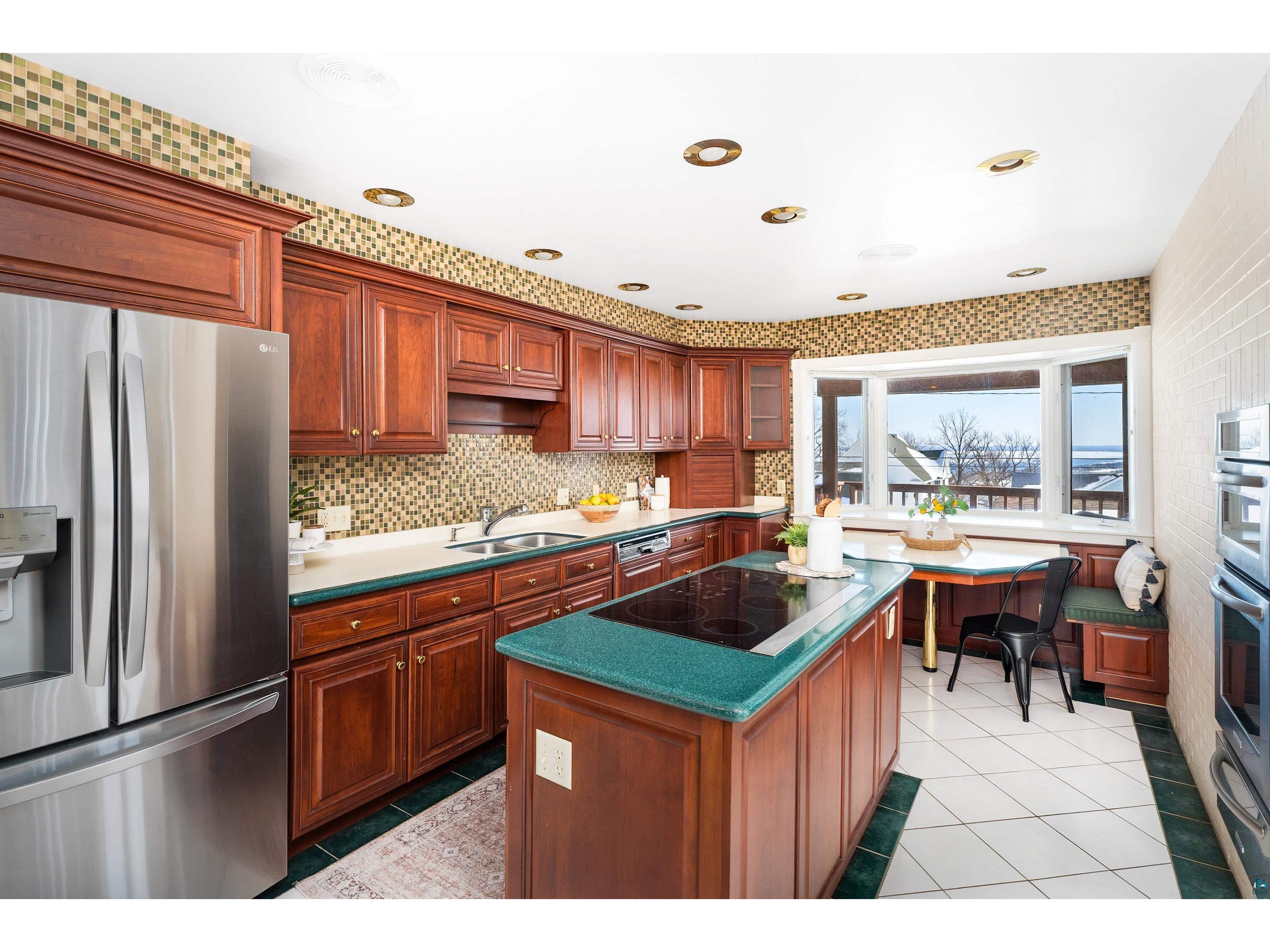 814 W 5th St Duluth MN 55806 6123789 image12