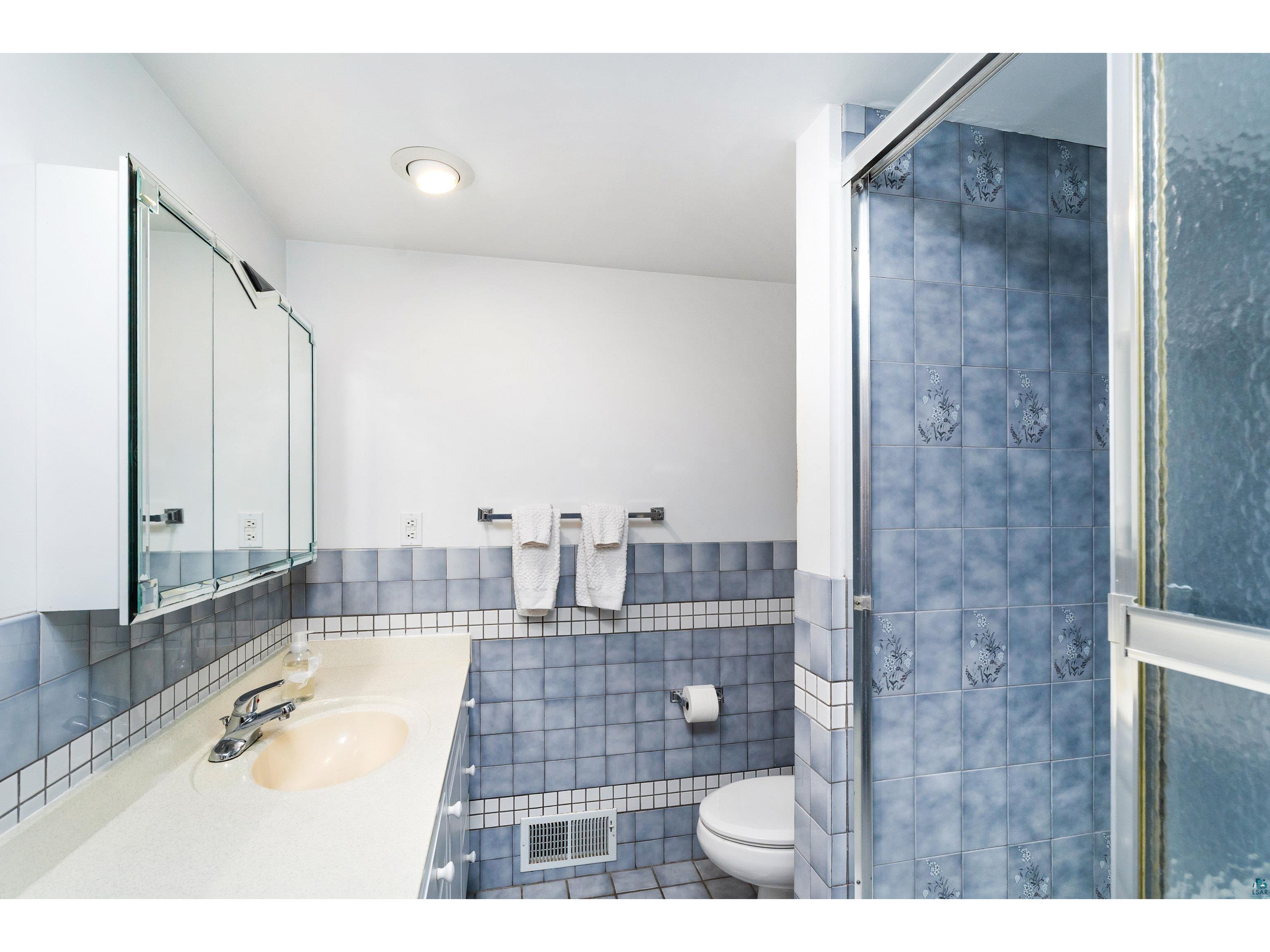 814 W 5th St Duluth MN 55806 6123789 image27