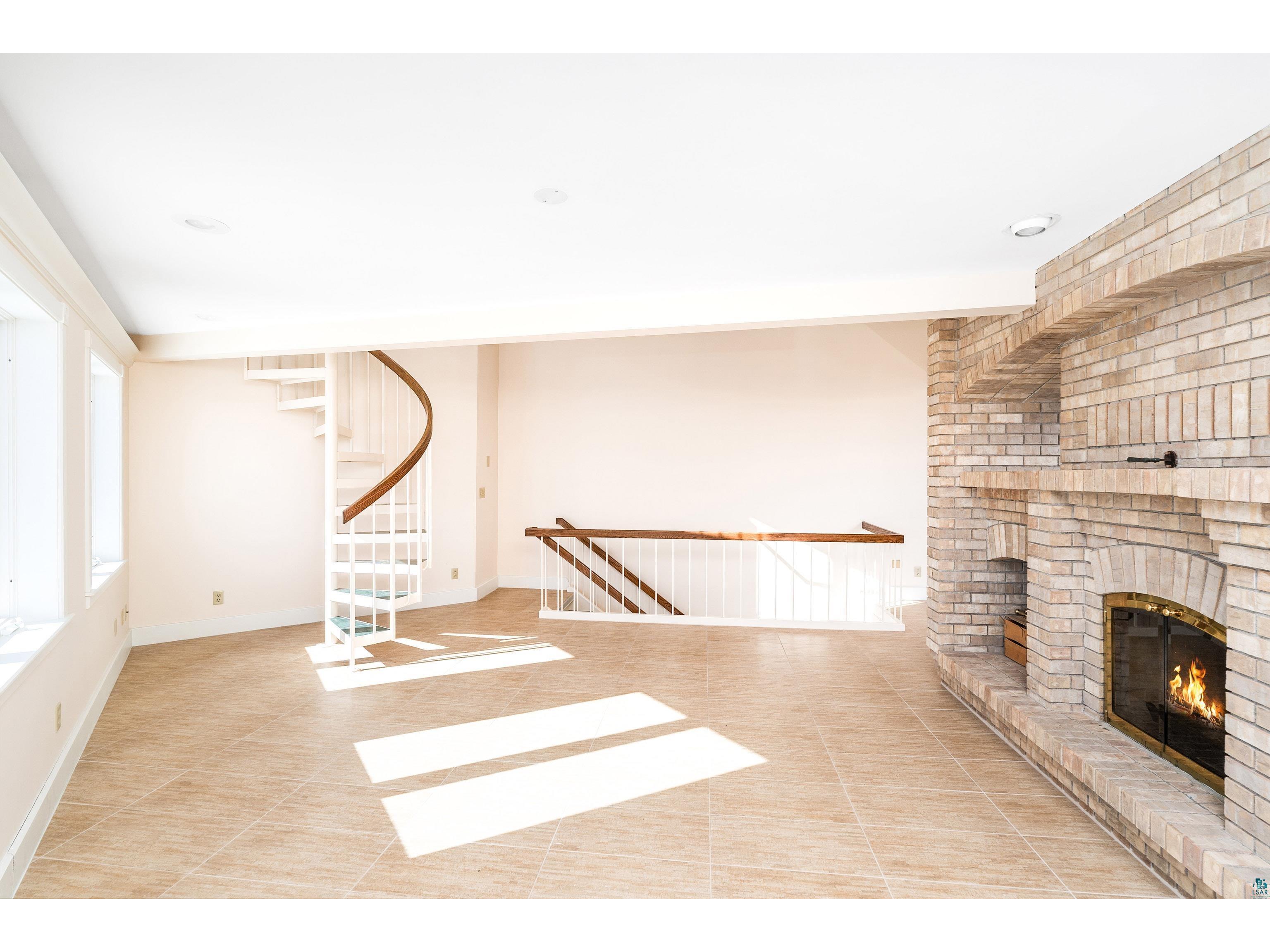 814 W 5th St Duluth MN 55806 6123789 image34