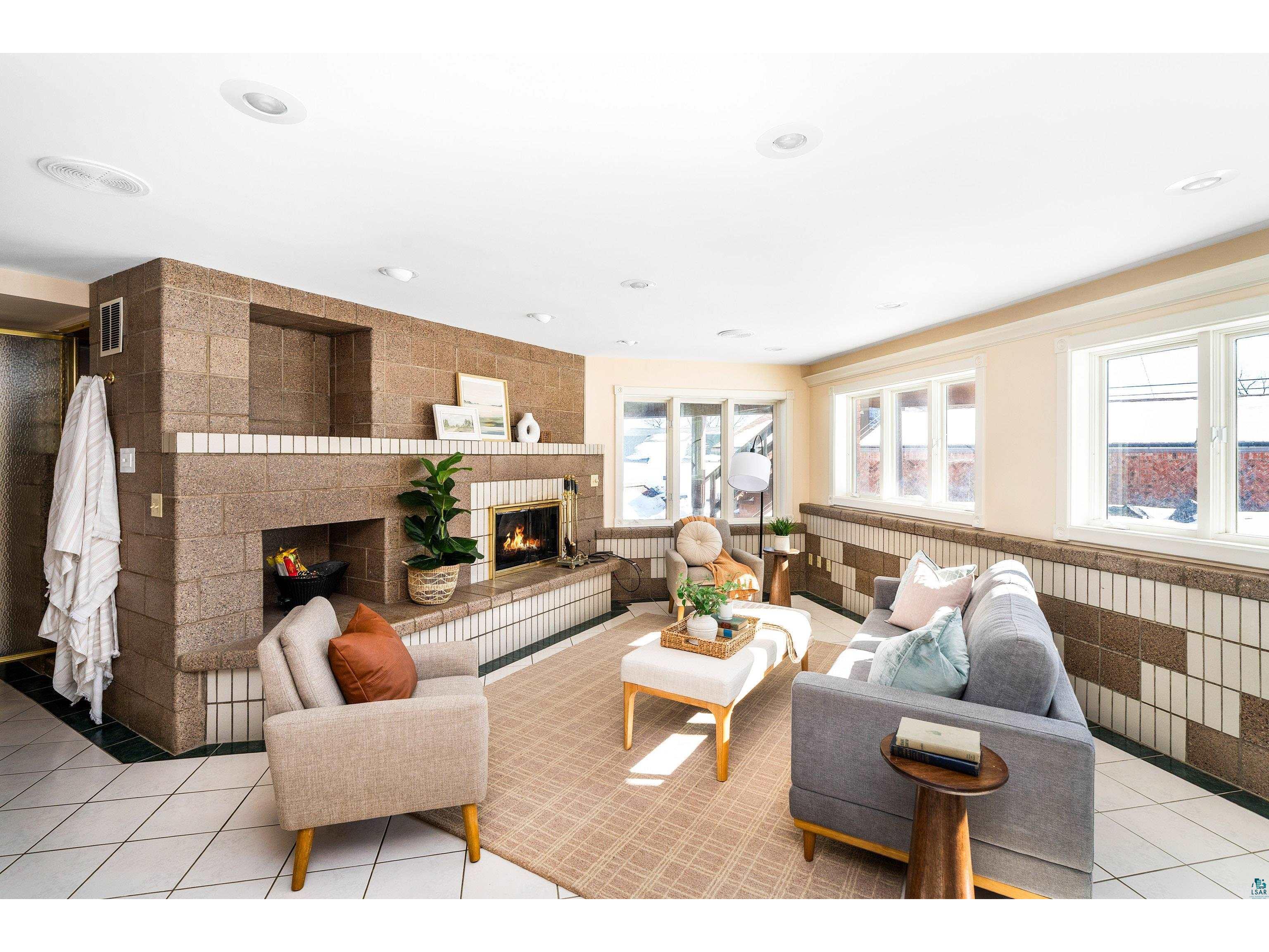 814 W 5th St Duluth MN 55806 6123789 image53