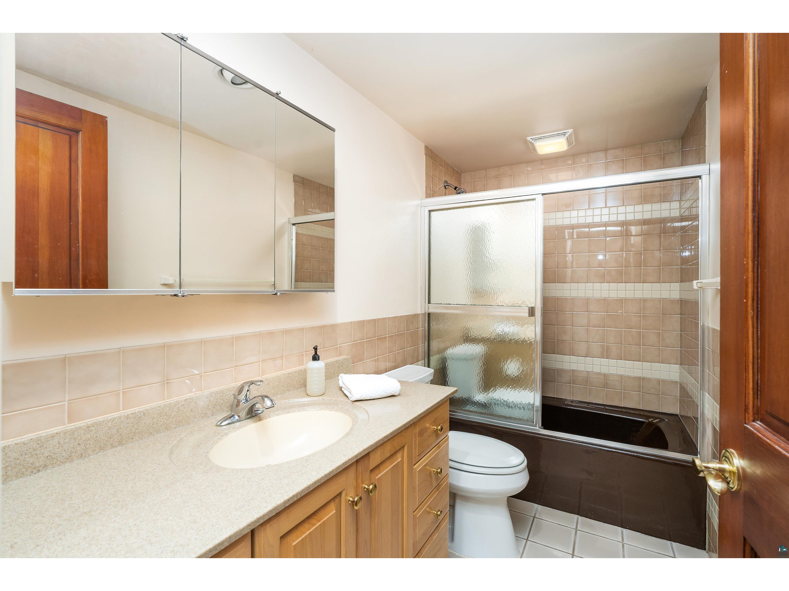 814 W 5th St Duluth MN 55806 6123789 image63