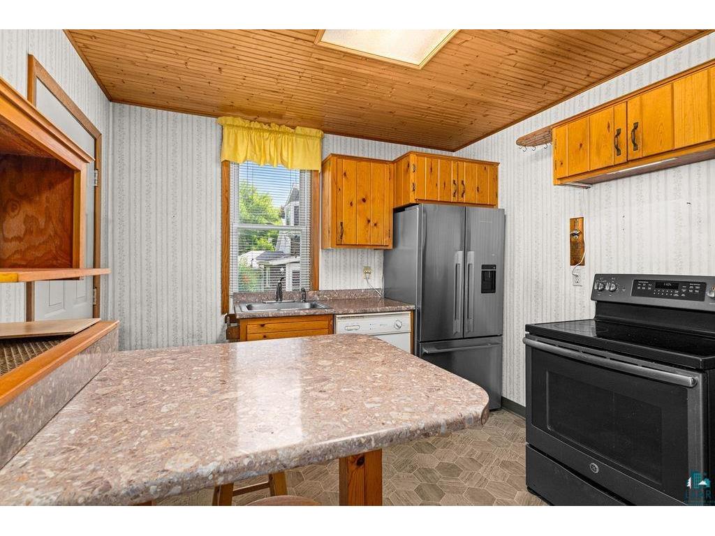 815 E 7th St Duluth MN 55805 6126238 image19