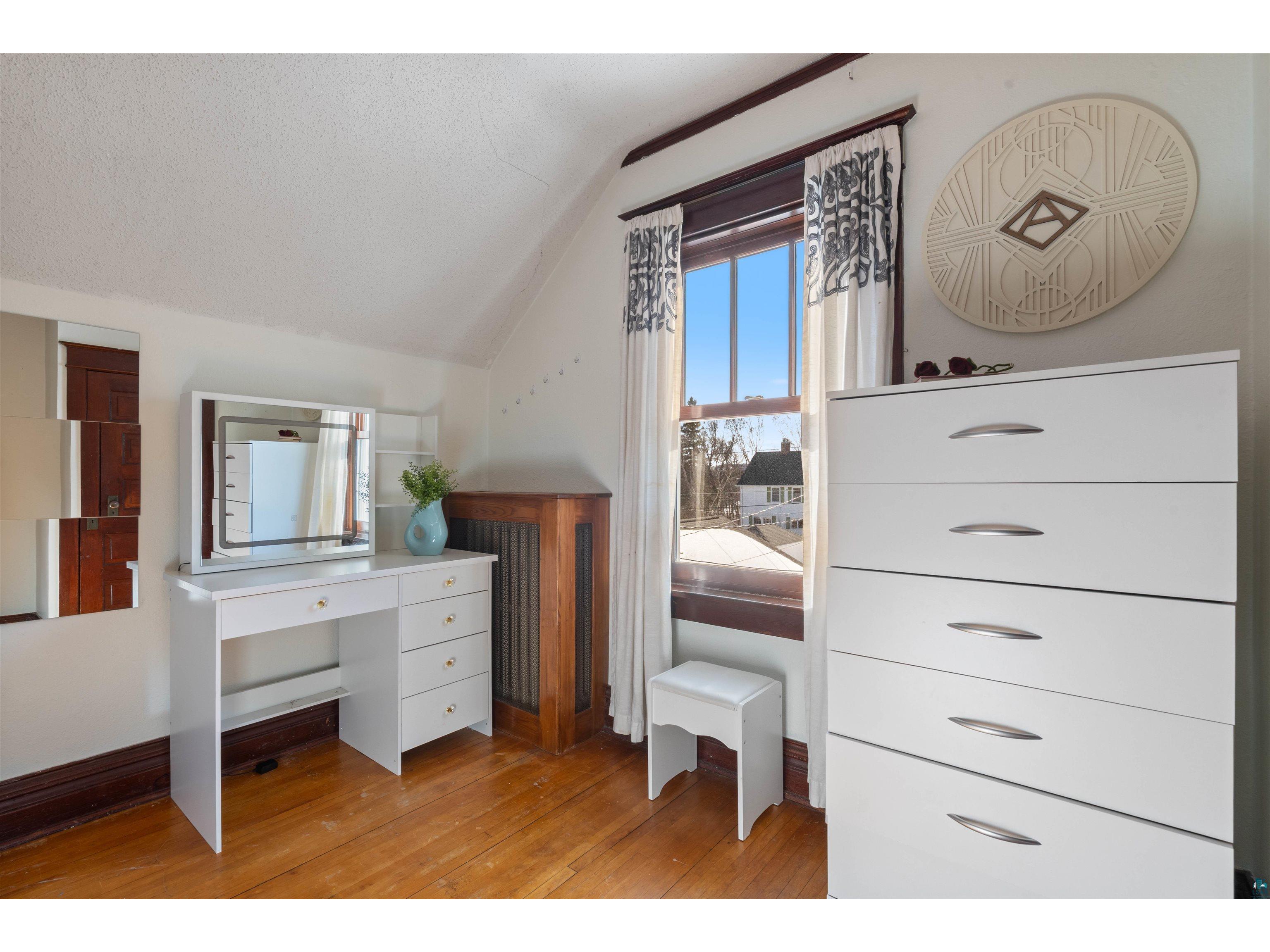 815 Grandview Ave Duluth MN 55812 6124413 image20